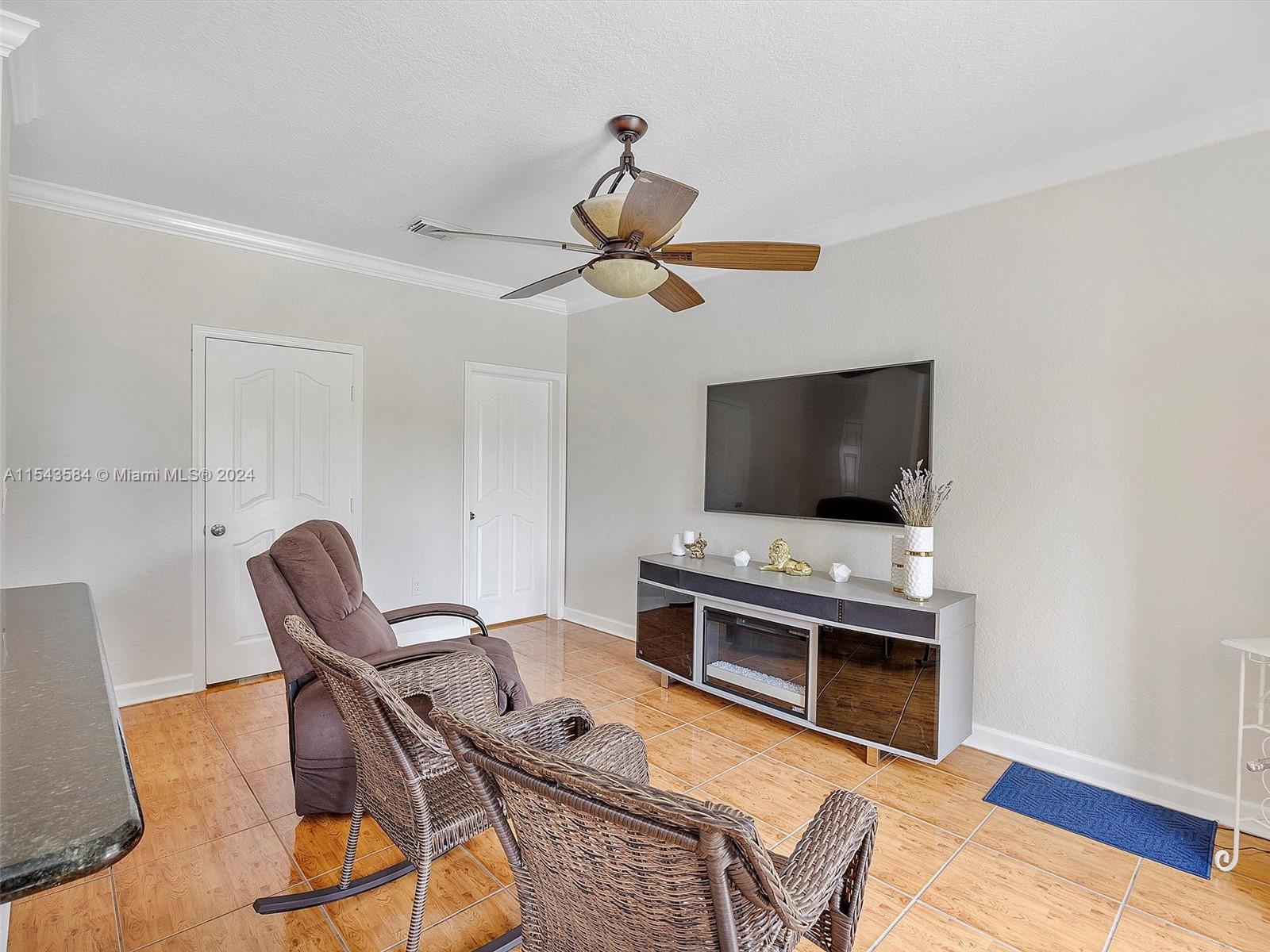 4122 NE 30th St, Homestead, Florida 33033, 4 Bedrooms Bedrooms, ,3 BathroomsBathrooms,Residential,For Sale,4122 NE 30th St,A11543584