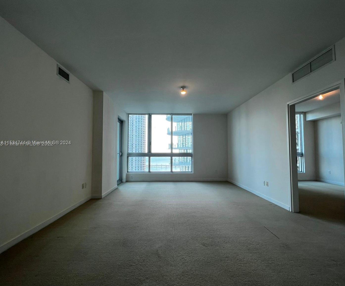 300 S Biscayne Blvd T-1606, Miami, Florida 33131, 2 Bedrooms Bedrooms, ,2 BathroomsBathrooms,Residentiallease,For Rent,300 S Biscayne Blvd T-1606,A11534744