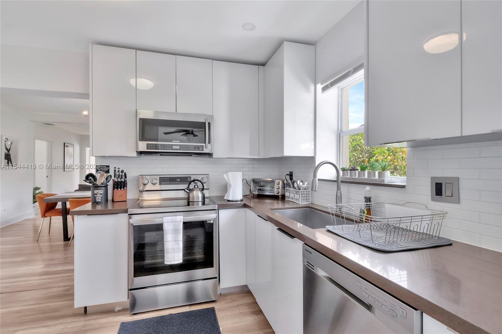 Miami, Florida 33127, 6 Bedrooms Bedrooms, ,3 BathroomsBathrooms,Residentiallease,For Rent,A11544419