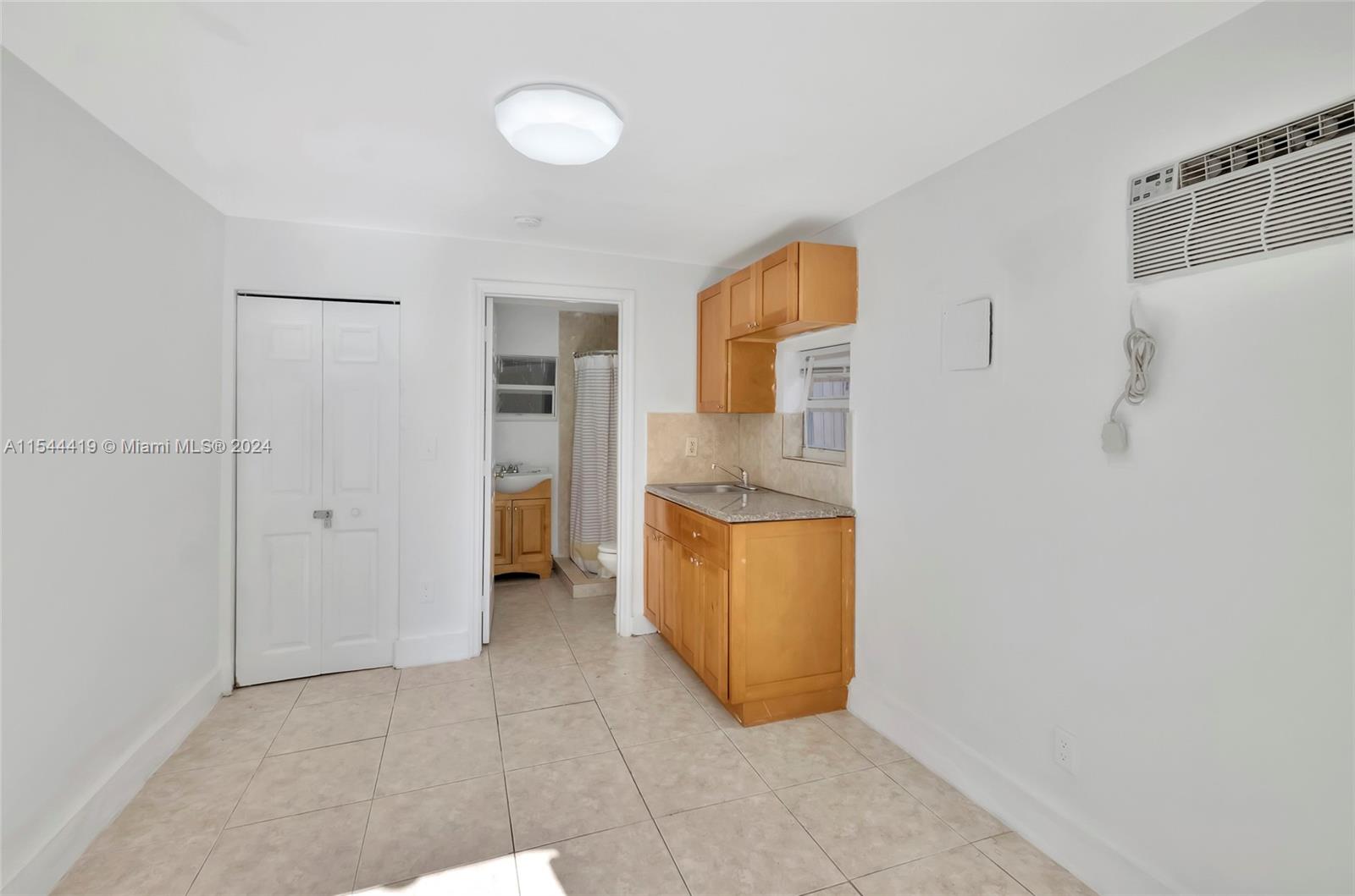 Miami, Florida 33127, 6 Bedrooms Bedrooms, ,3 BathroomsBathrooms,Residentiallease,For Rent,A11544419