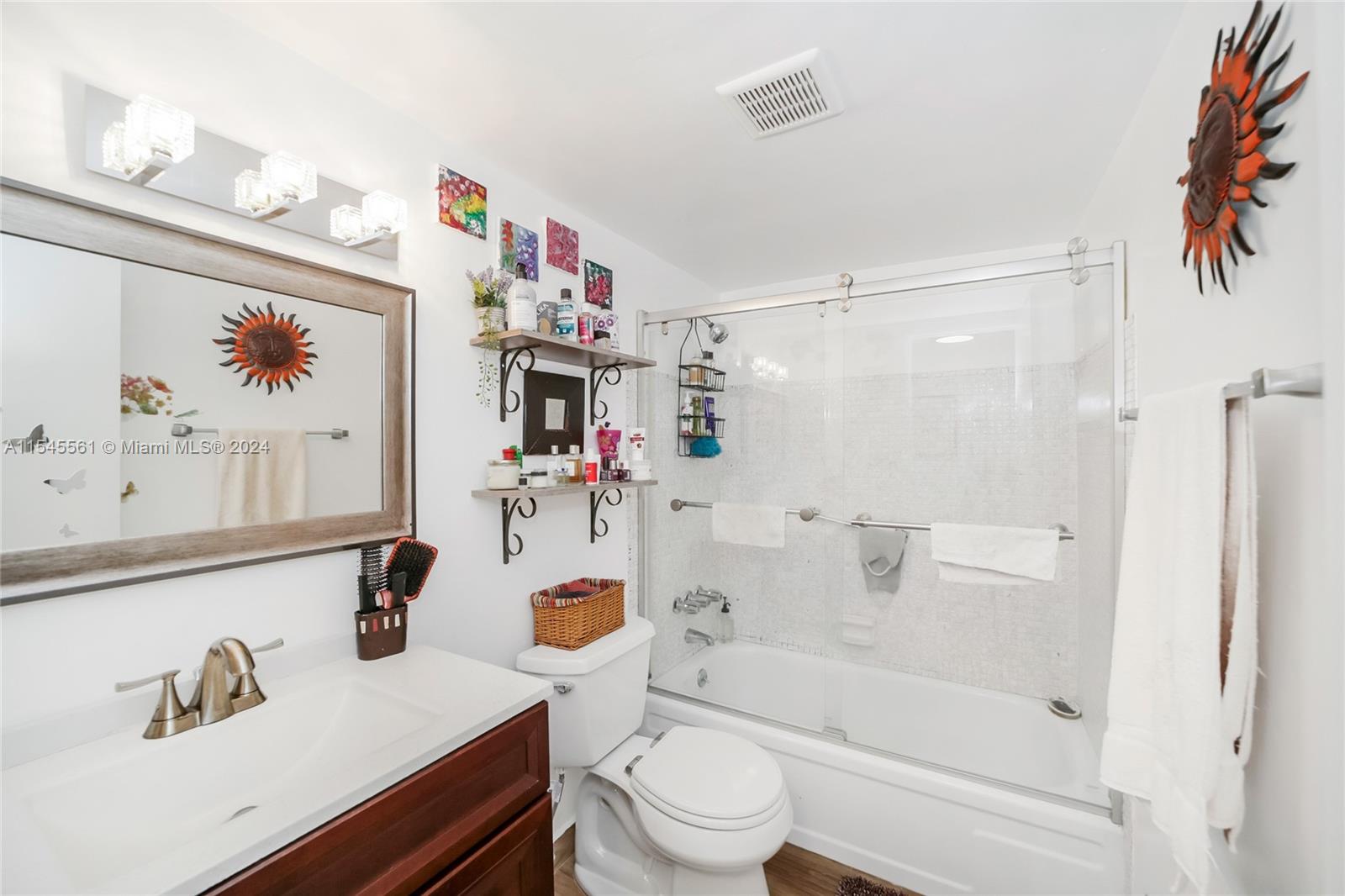 541 Blue Heron Dr 205, Hallandale Beach, Florida 33009, 2 Bedrooms Bedrooms, ,2 BathroomsBathrooms,Residential,For Sale,541 Blue Heron Dr 205,A11545561