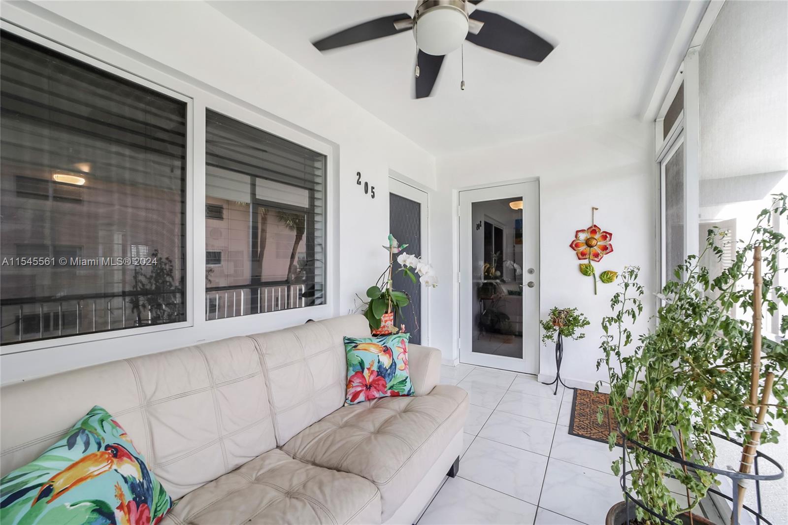 541 Blue Heron Dr 205, Hallandale Beach, Florida 33009, 2 Bedrooms Bedrooms, ,2 BathroomsBathrooms,Residential,For Sale,541 Blue Heron Dr 205,A11545561