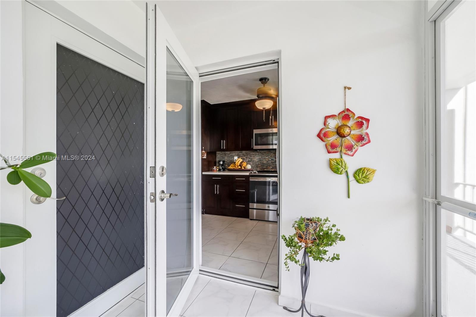 541 Blue Heron Dr 205, Hallandale Beach, Florida 33009, 2 Bedrooms Bedrooms, ,2 BathroomsBathrooms,Residential,For Sale,541 Blue Heron Dr 205,A11545561