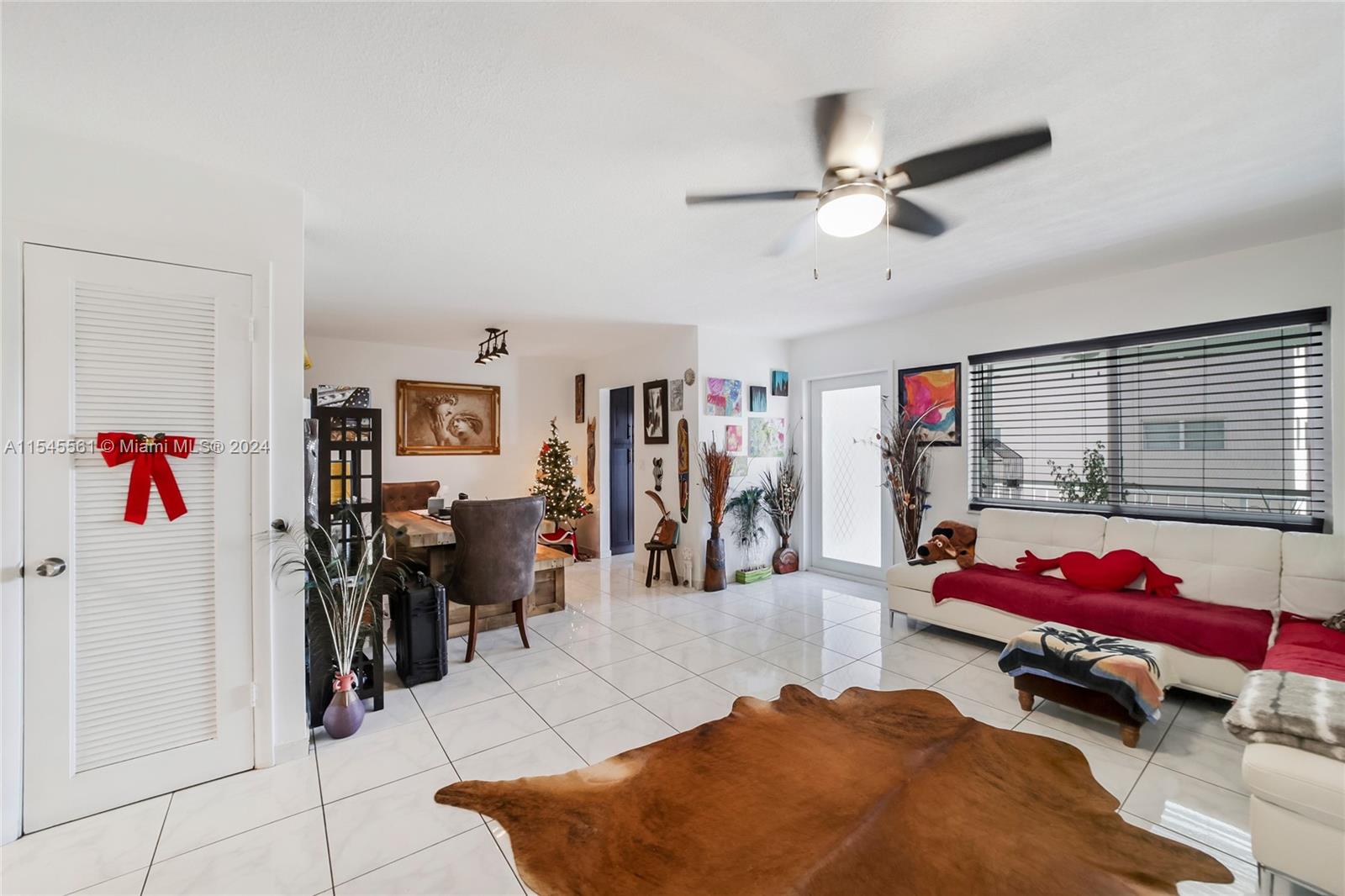 541 Blue Heron Dr 205, Hallandale Beach, Florida 33009, 2 Bedrooms Bedrooms, ,2 BathroomsBathrooms,Residential,For Sale,541 Blue Heron Dr 205,A11545561