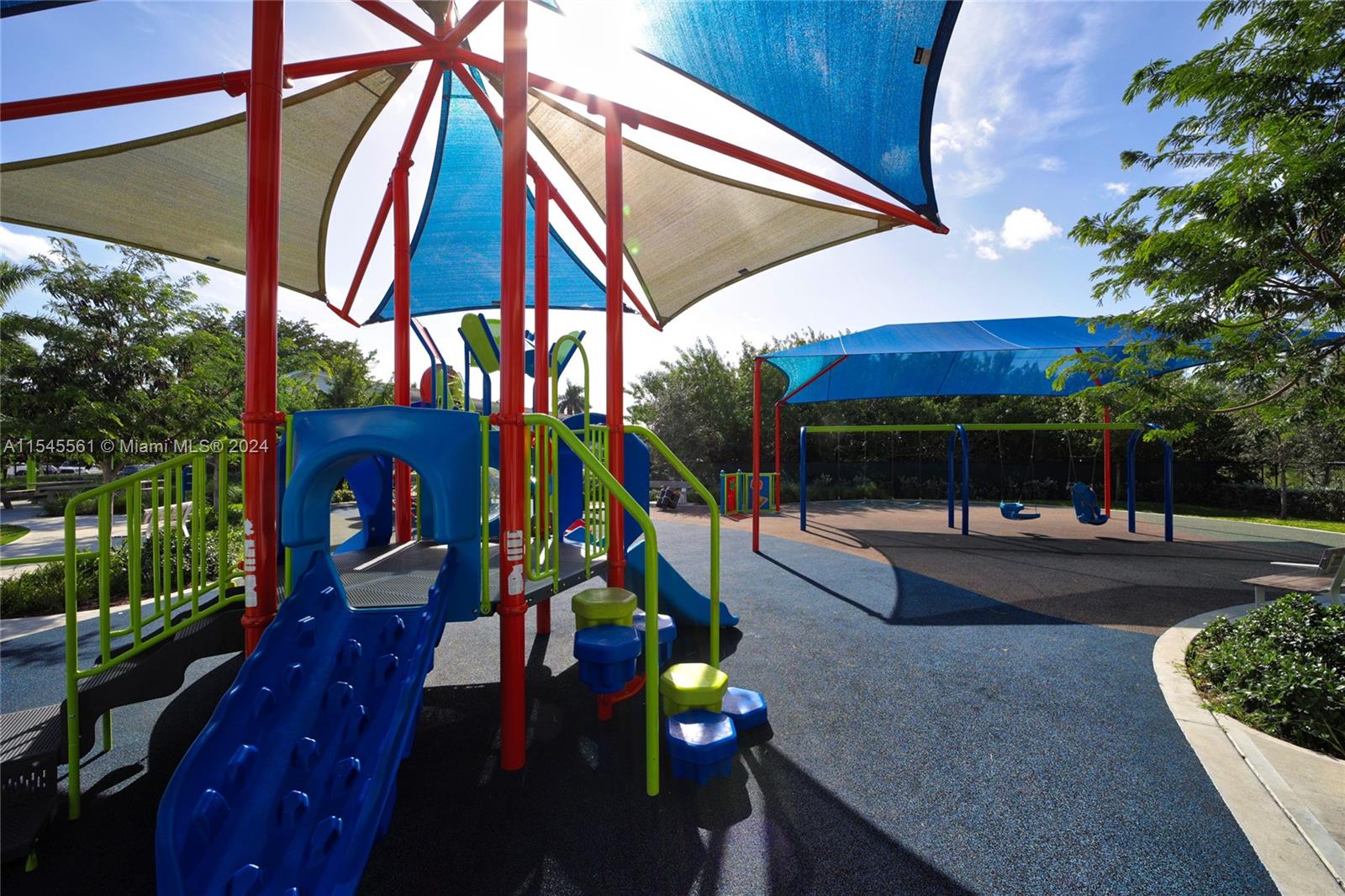 541 Blue Heron Dr 205, Hallandale Beach, Florida 33009, 2 Bedrooms Bedrooms, ,2 BathroomsBathrooms,Residential,For Sale,541 Blue Heron Dr 205,A11545561