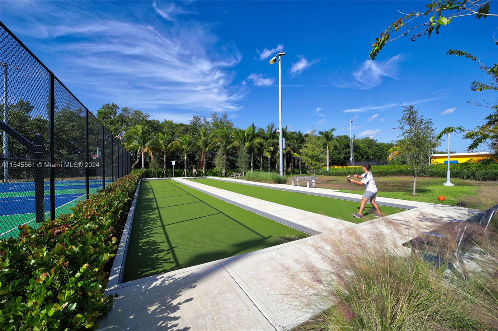 541 Blue Heron Dr 205, Hallandale Beach, Florida 33009, 2 Bedrooms Bedrooms, ,2 BathroomsBathrooms,Residential,For Sale,541 Blue Heron Dr 205,A11545561