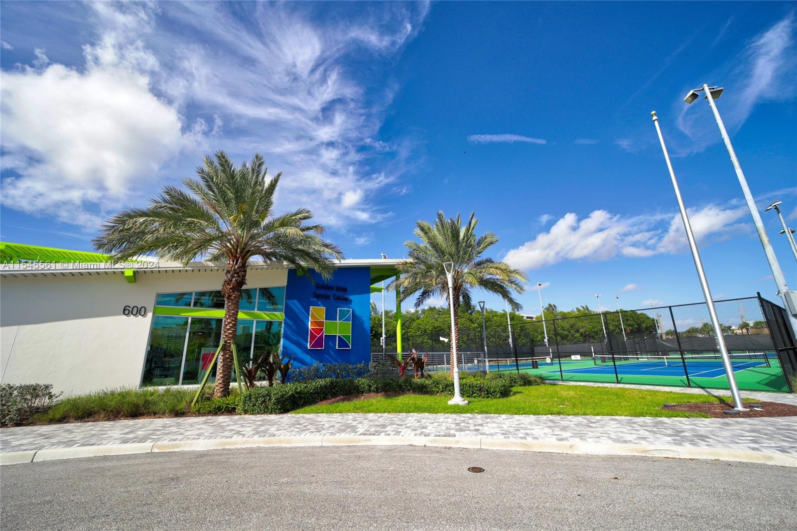 541 Blue Heron Dr 205, Hallandale Beach, Florida 33009, 2 Bedrooms Bedrooms, ,2 BathroomsBathrooms,Residential,For Sale,541 Blue Heron Dr 205,A11545561