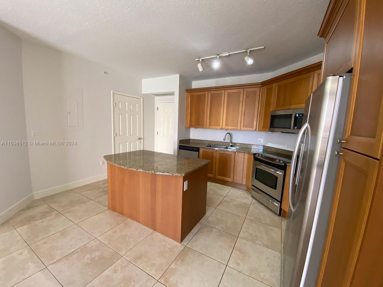 55 MERRICK WAY 718, Coral Gables, Florida 33134, 1 Bedroom Bedrooms, ,1 BathroomBathrooms,Residentiallease,For Rent,55 MERRICK WAY 718,A11536512