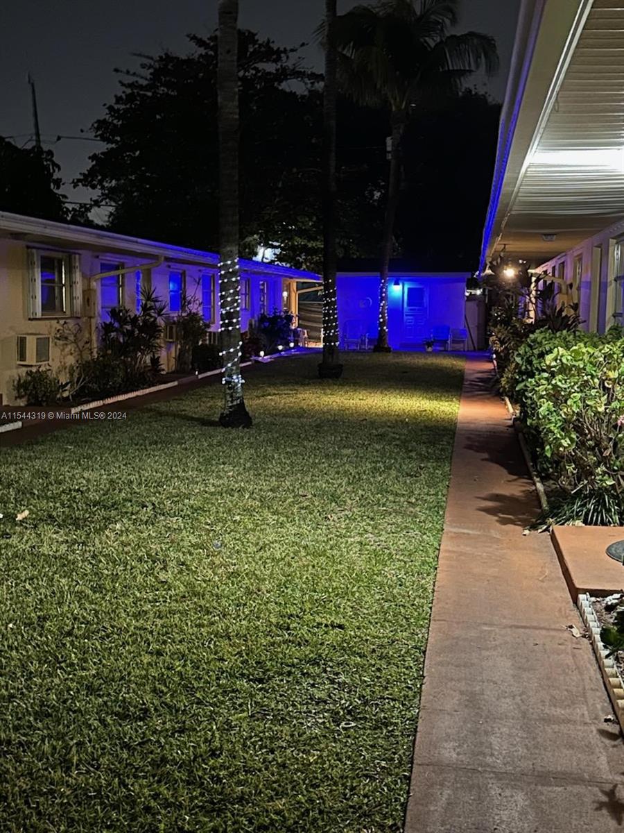 2241 Monroe St 11, Hollywood, Florida 33020, 1 Bedroom Bedrooms, ,1 BathroomBathrooms,Residentiallease,For Rent,2241 Monroe St 11,A11544319