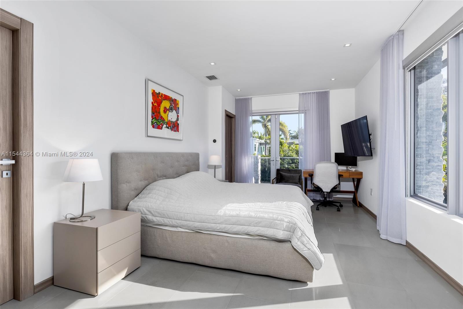 9301 N Bayshore Dr, Miami Shores, Florida 33138, 4 Bedrooms Bedrooms, ,4 BathroomsBathrooms,Residential,For Sale,9301 N Bayshore Dr,A11544364