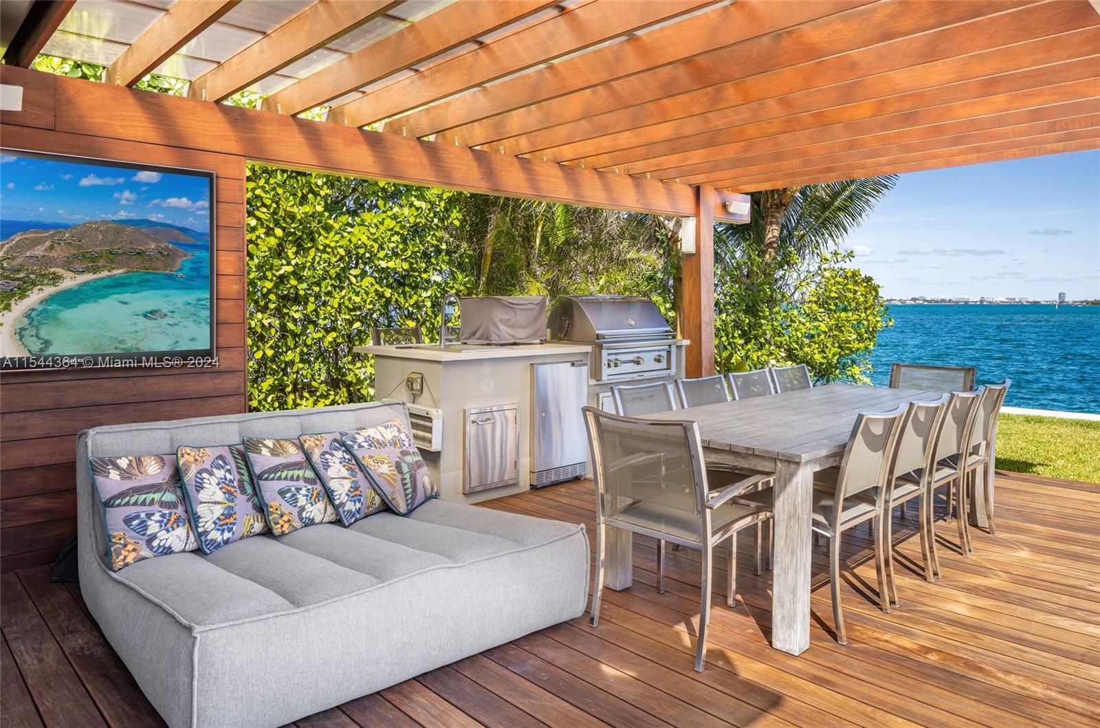 9301 Bayshore Dr, Miami Shores, FL, 33138 United States, 4 Bedrooms Bedrooms, ,4 BathroomsBathrooms,Residential,For Sale,Bayshore Dr,A11544364