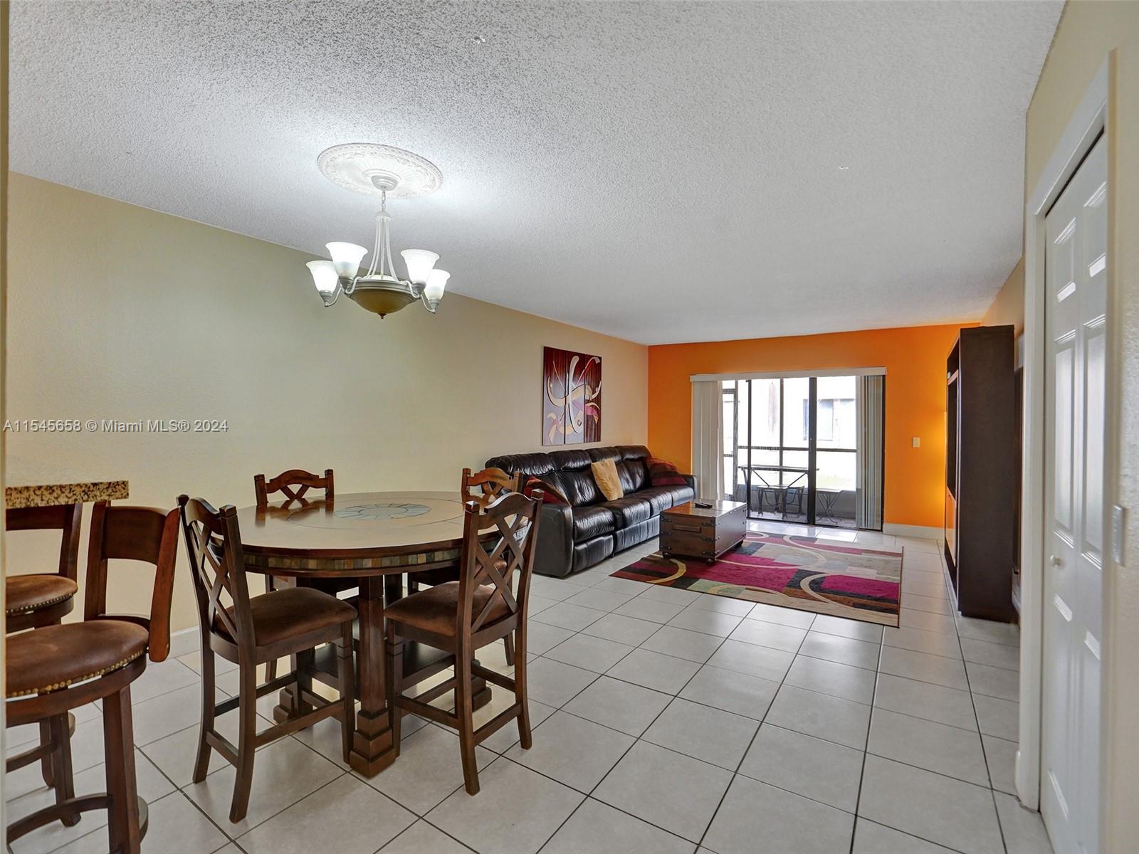 158 Lakeview Dr 103, Weston, FL 33326, 2 Bedrooms Bedrooms, ,2 BathroomsBathrooms,Residential,For Sale,Lakeview Dr,A11545658