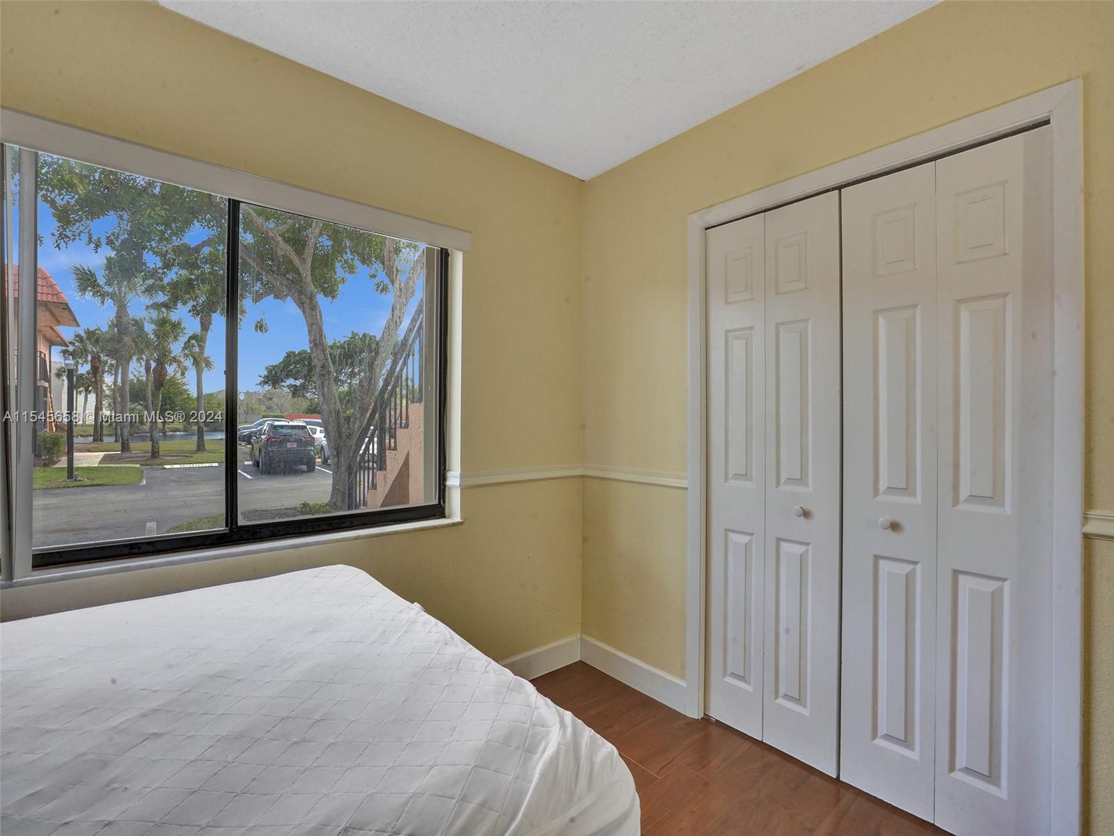 158 Lakeview Dr 103, Weston, FL 33326, 2 Bedrooms Bedrooms, ,2 BathroomsBathrooms,Residential,For Sale,Lakeview Dr,A11545658