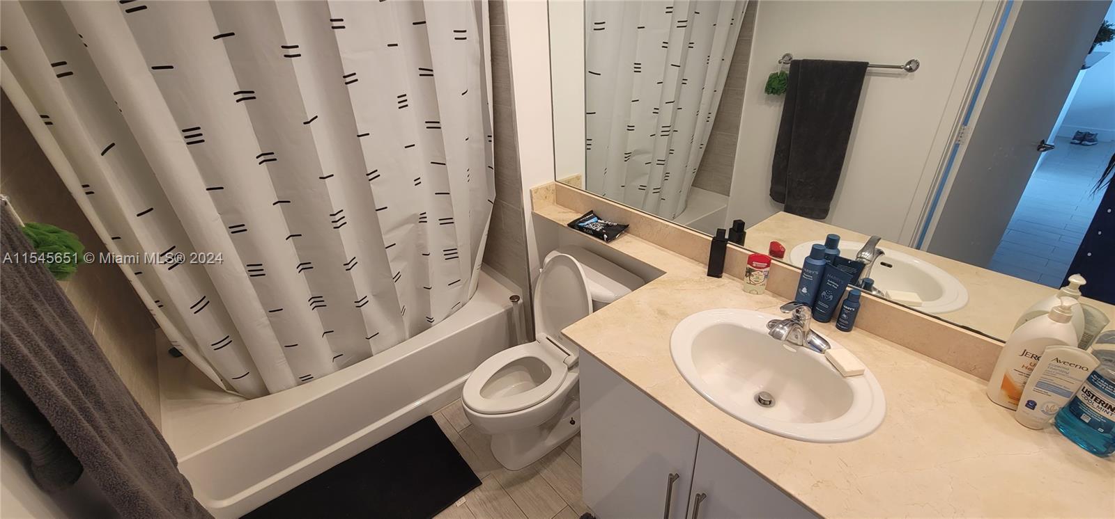325 S Biscayne Blvd 2617, Miami, Florida 33131, 1 Bedroom Bedrooms, ,1 BathroomBathrooms,Residentiallease,For Rent,325 S Biscayne Blvd 2617,A11545651