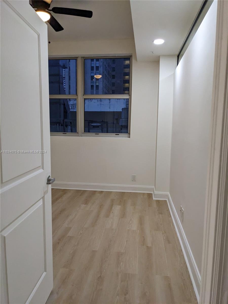 Miami, Florida 33131, 1 Bedroom Bedrooms, ,1 BathroomBathrooms,Residential,For Sale,A11534075