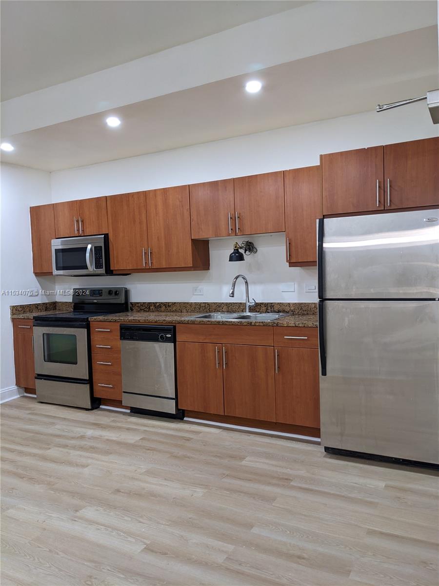 Miami, Florida 33131, 1 Bedroom Bedrooms, ,1 BathroomBathrooms,Residential,For Sale,A11534075