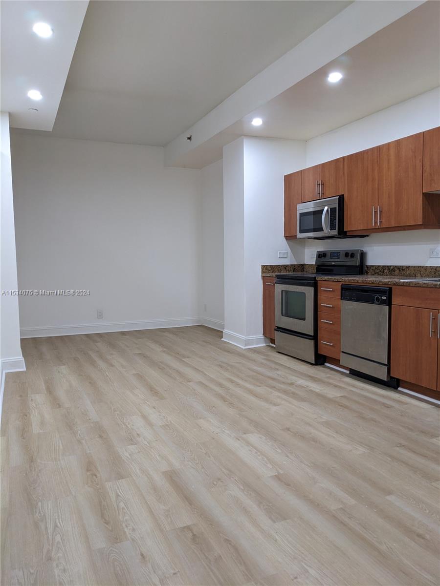 Miami, Florida 33131, 1 Bedroom Bedrooms, ,1 BathroomBathrooms,Residential,For Sale,A11534075