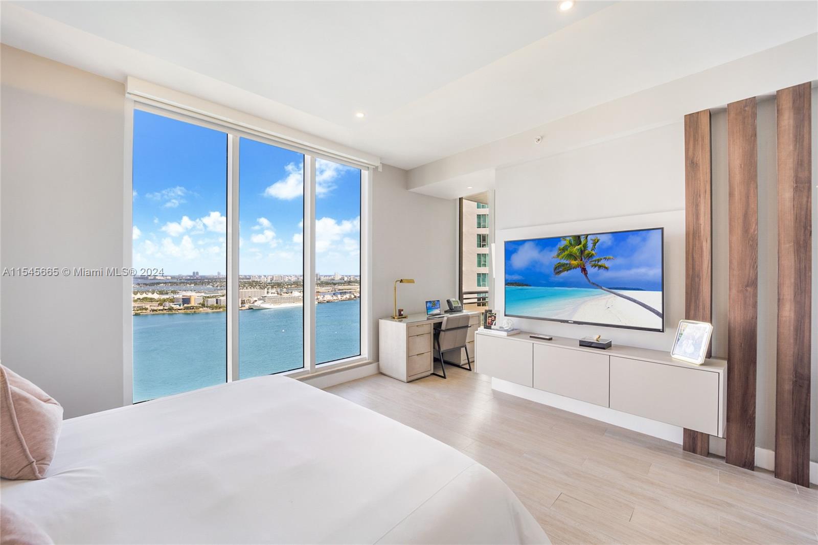 901 Brickell Key Blvd 3308, Miami, Florida 33131, 4 Bedrooms Bedrooms, ,4 BathroomsBathrooms,Residential,For Sale,901 Brickell Key Blvd 3308,A11545665