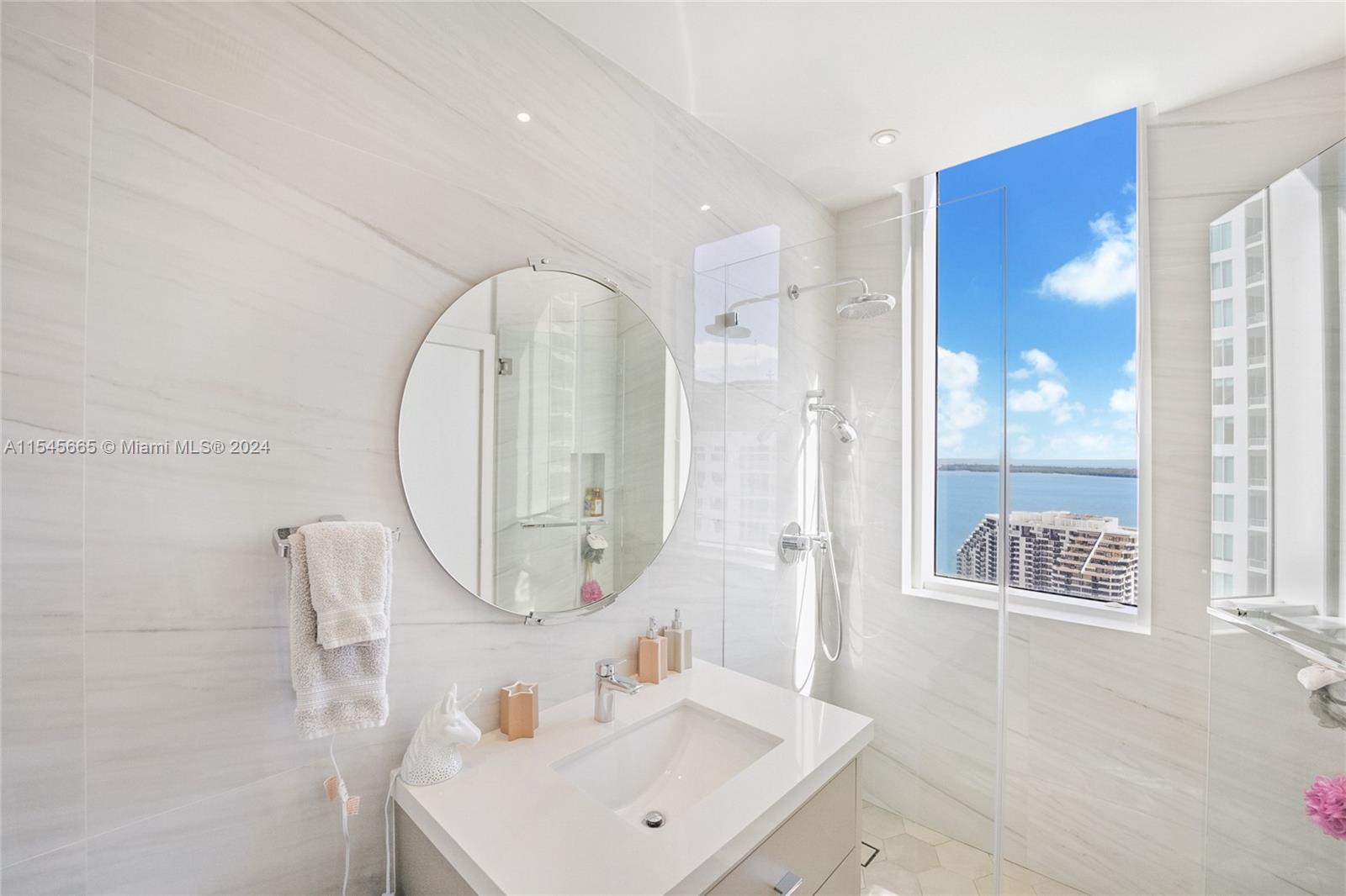 901 Brickell Key Blvd, Miami, FL, 33131 United States, 4 Bedrooms Bedrooms, ,4 BathroomsBathrooms,Residential,For Sale,Brickell Key Blvd,A11545665