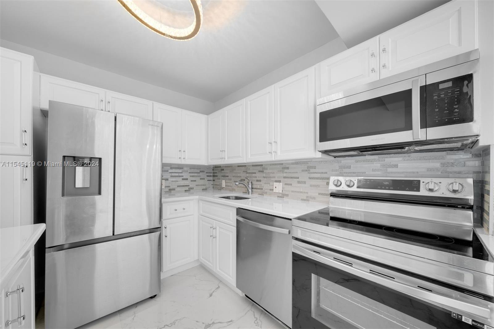 20379 Country Club Dr, Aventura, FL, 33180 United States, 2 Bedrooms Bedrooms, ,2 BathroomsBathrooms,Residential,For Sale,Country Club Dr,A11545119