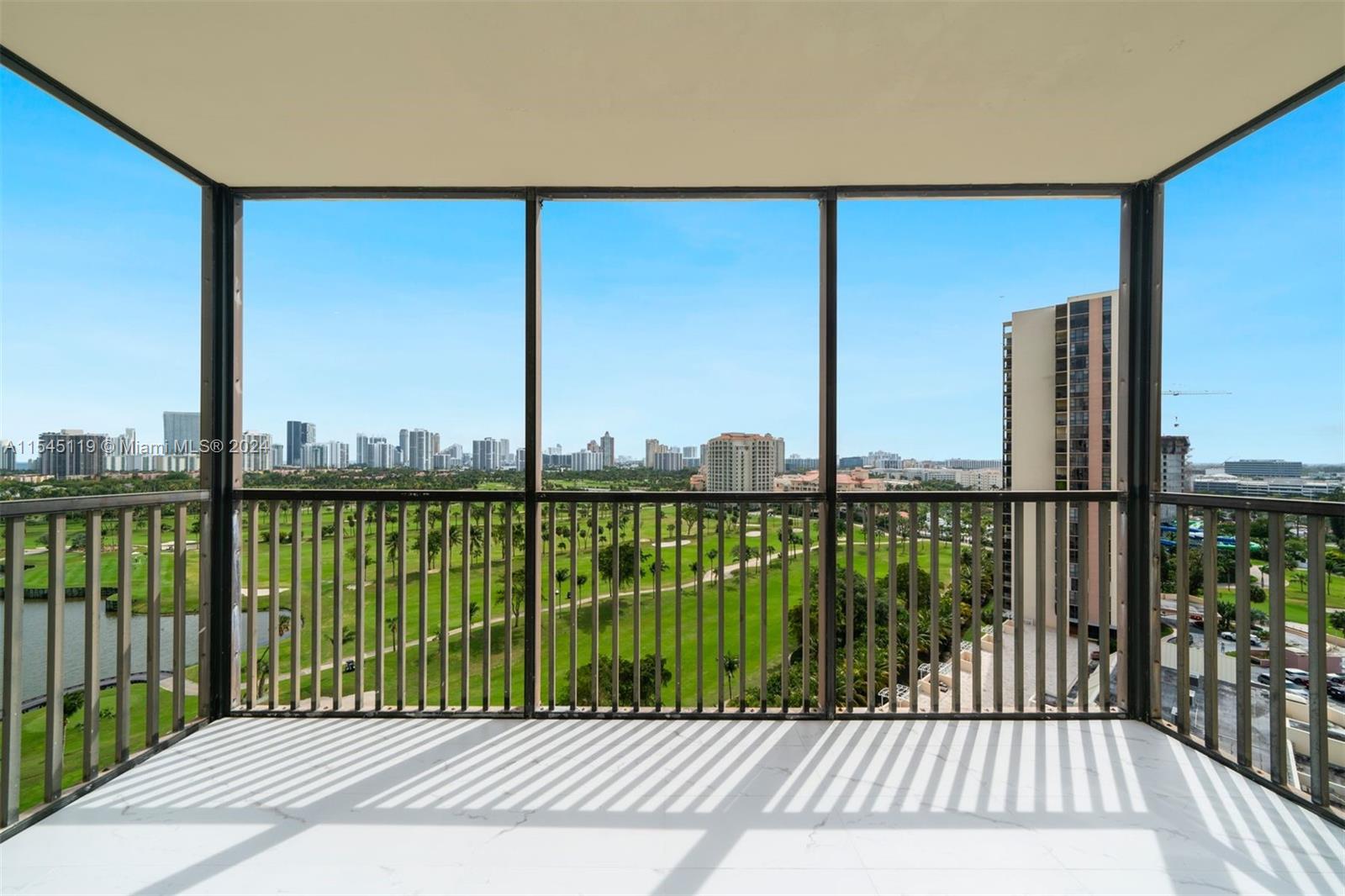 20379 Country Club Dr, Aventura, FL, 33180 United States, 2 Bedrooms Bedrooms, ,2 BathroomsBathrooms,Residential,For Sale,Country Club Dr,A11545119