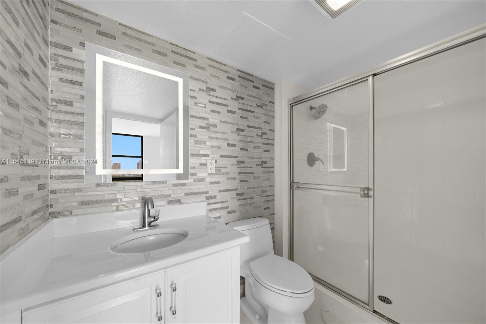 20379 Country Club Dr, Aventura, FL, 33180 United States, 2 Bedrooms Bedrooms, ,2 BathroomsBathrooms,Residential,For Sale,Country Club Dr,A11545119