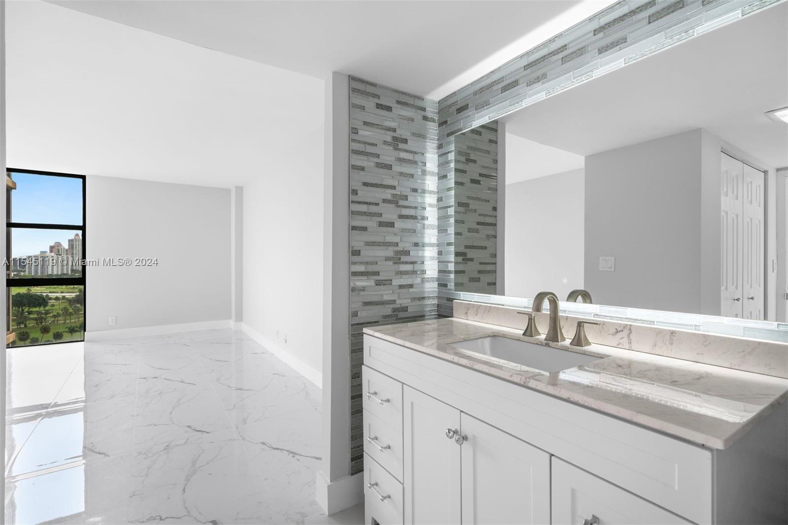 20379 Country Club Dr, Aventura, FL, 33180 United States, 2 Bedrooms Bedrooms, ,2 BathroomsBathrooms,Residential,For Sale,Country Club Dr,A11545119