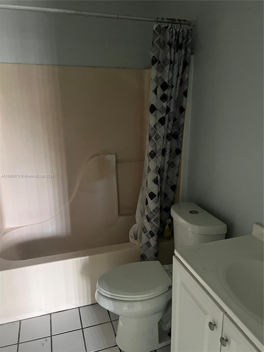 738 SW 9th St, Florida City, Florida 33034, 3 Bedrooms Bedrooms, ,2 BathroomsBathrooms,Residentiallease,For Rent,738 SW 9th St,A11545673