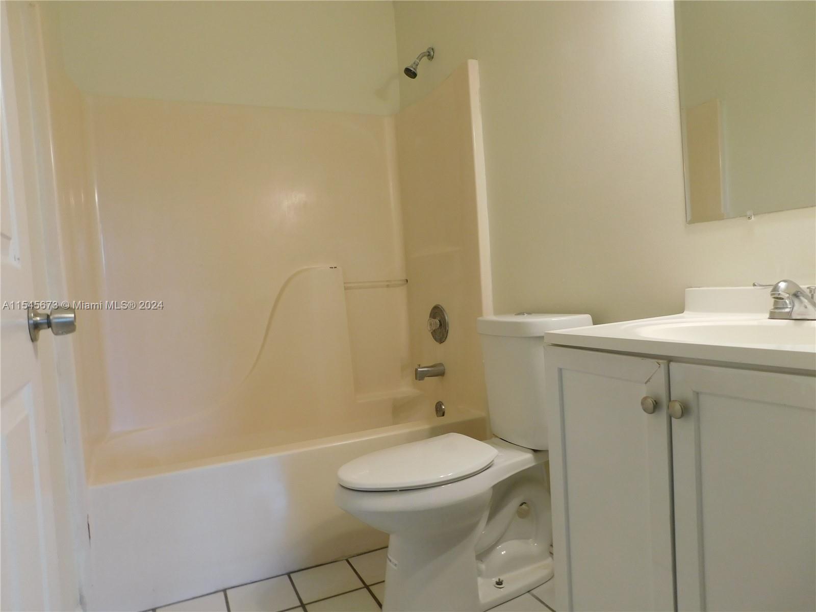 738 SW 9th St, Florida City, Florida 33034, 3 Bedrooms Bedrooms, ,2 BathroomsBathrooms,Residentiallease,For Rent,738 SW 9th St,A11545673