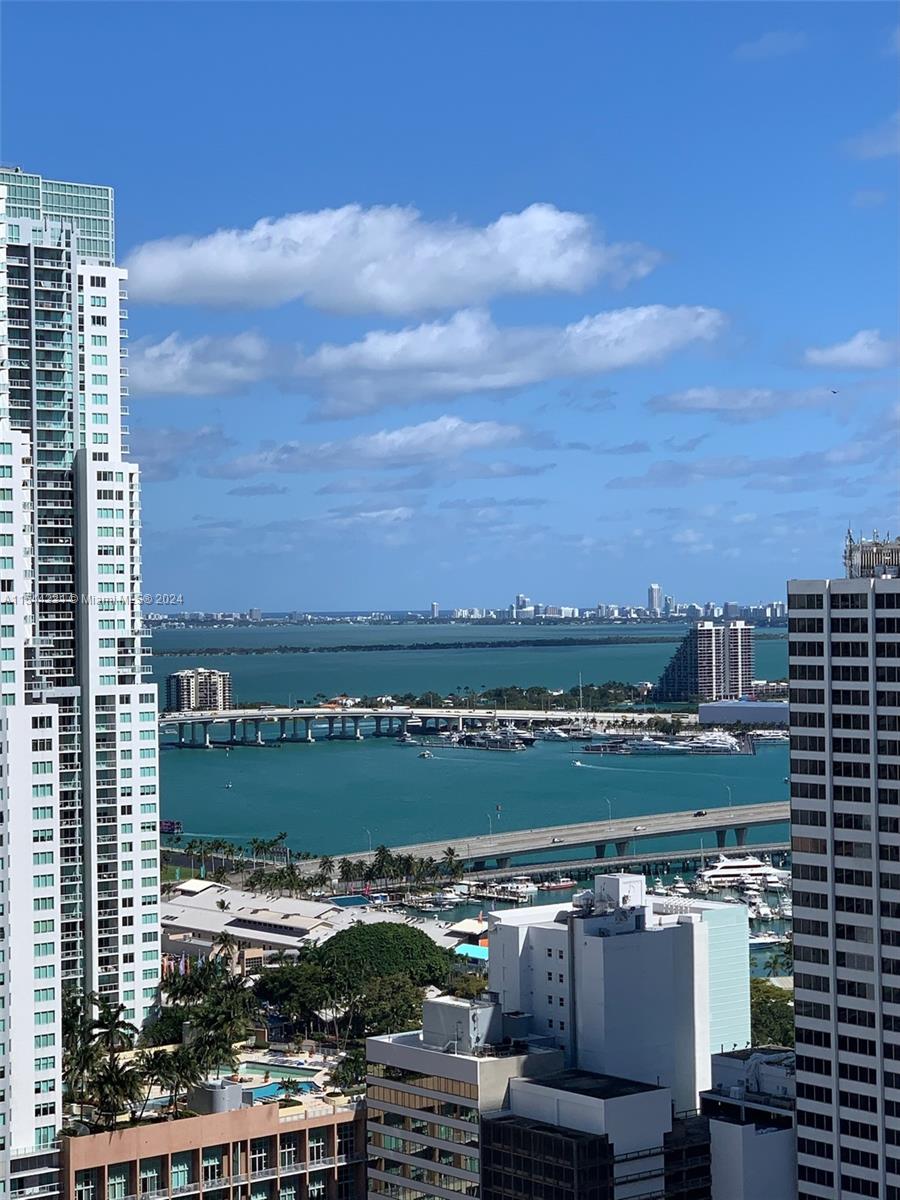 Miami, Florida 33131, 1 Bedroom Bedrooms, ,1 BathroomBathrooms,Residential,For Sale,A11544221
