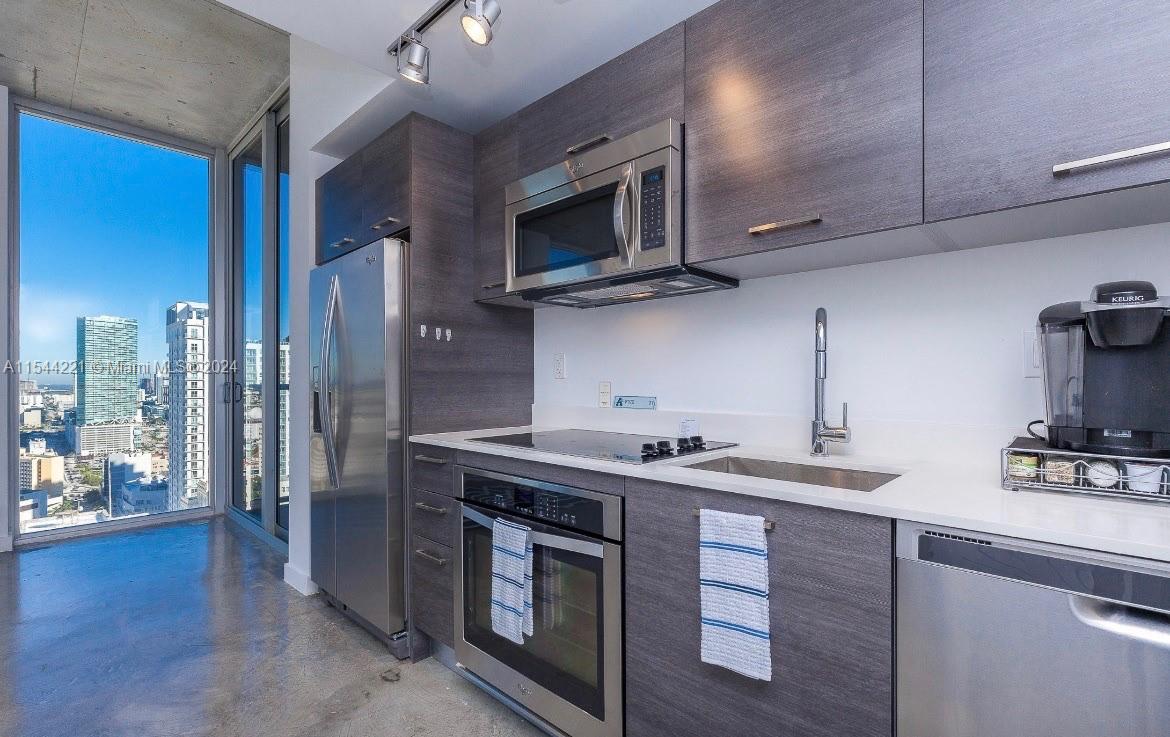 Miami, Florida 33131, 1 Bedroom Bedrooms, ,1 BathroomBathrooms,Residential,For Sale,A11544221