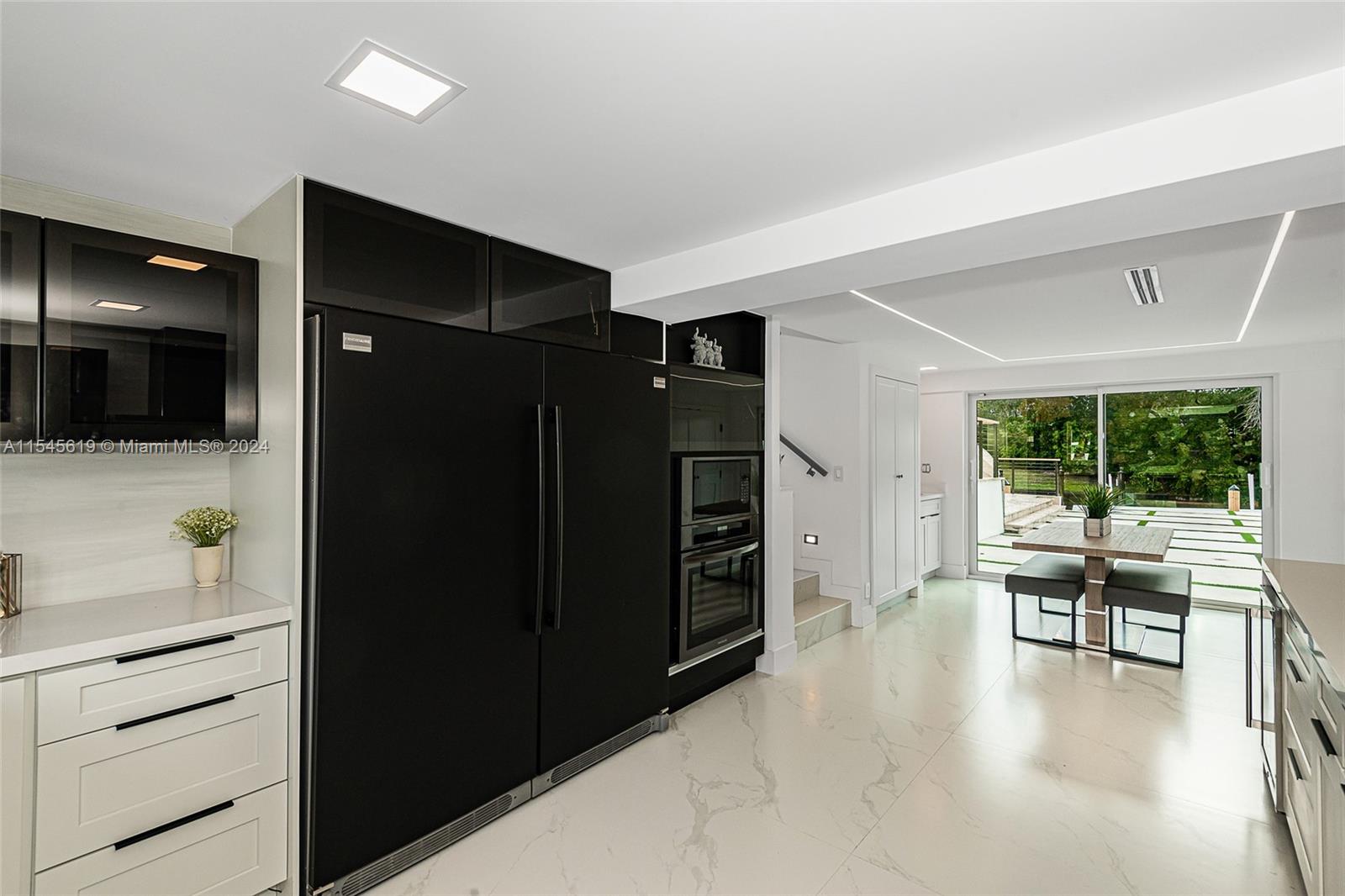 2436 Okeechobee Ln, Fort Lauderdale, Florida 33312, 3 Bedrooms Bedrooms, ,2 BathroomsBathrooms,Residential,For Sale,2436 Okeechobee Ln,A11545619