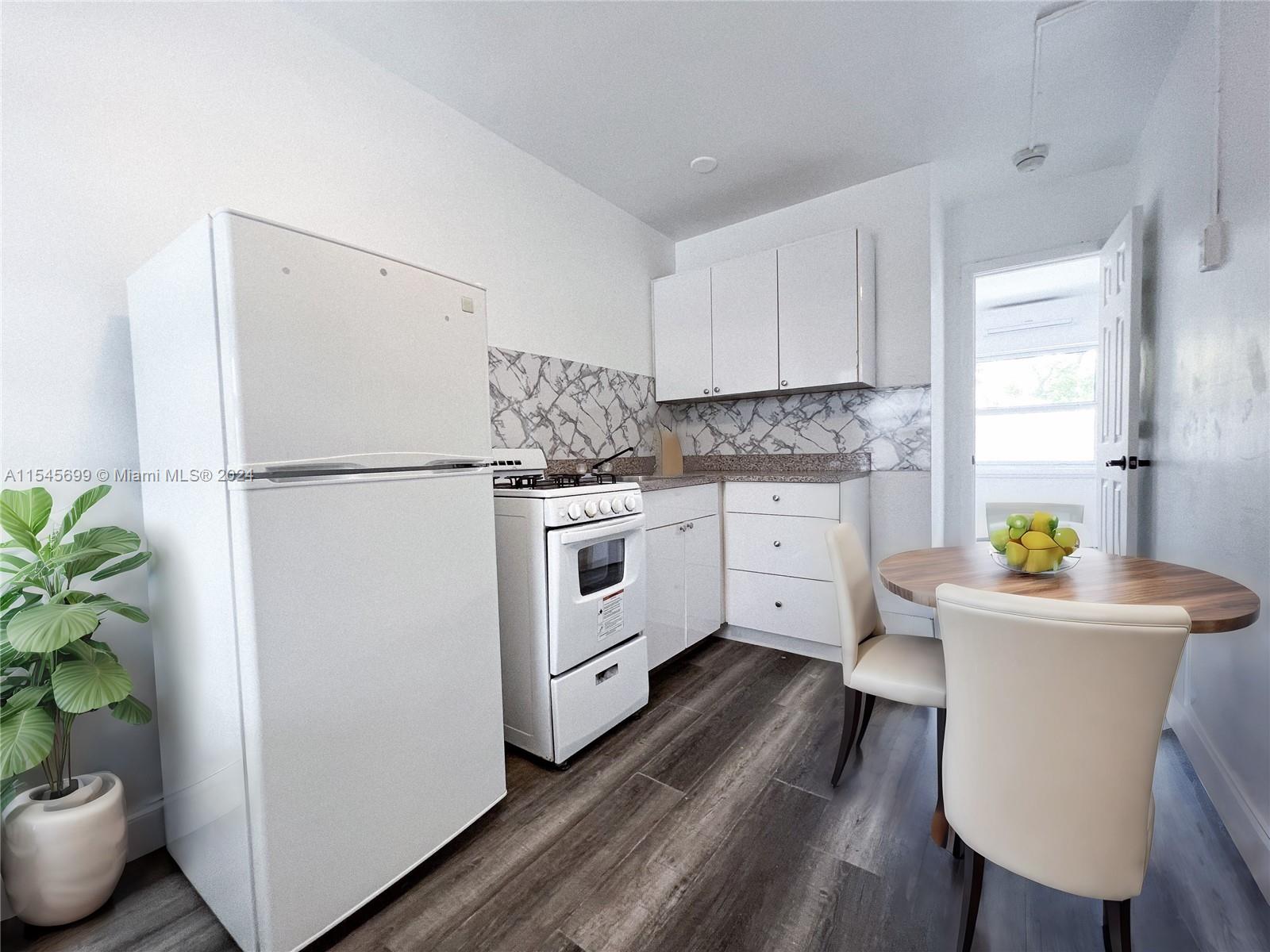 225 NE 56th St 3, Miami, Florida 33137, 1 Bedroom Bedrooms, ,1 BathroomBathrooms,Residentiallease,For Rent,225 NE 56th St 3,A11545699