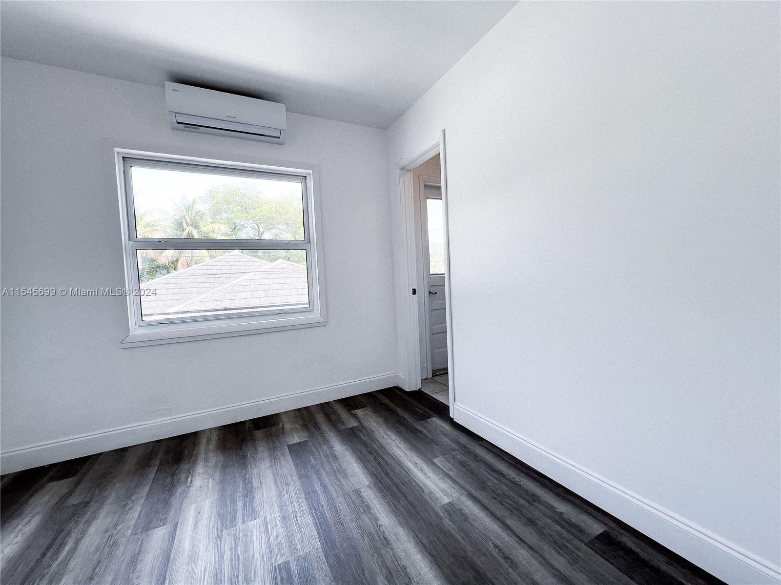 225 NE 56th St 3, Miami, Florida 33137, 1 Bedroom Bedrooms, ,1 BathroomBathrooms,Residentiallease,For Rent,225 NE 56th St 3,A11545699