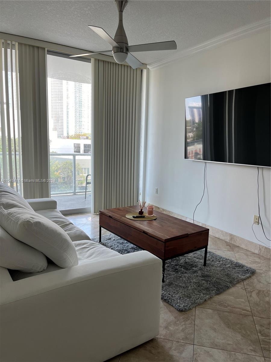 3470 E Coast Ave H0403, Miami, Florida 33137, 1 Bedroom Bedrooms, ,1 BathroomBathrooms,Residentiallease,For Rent,3470 E Coast Ave H0403,A11545711