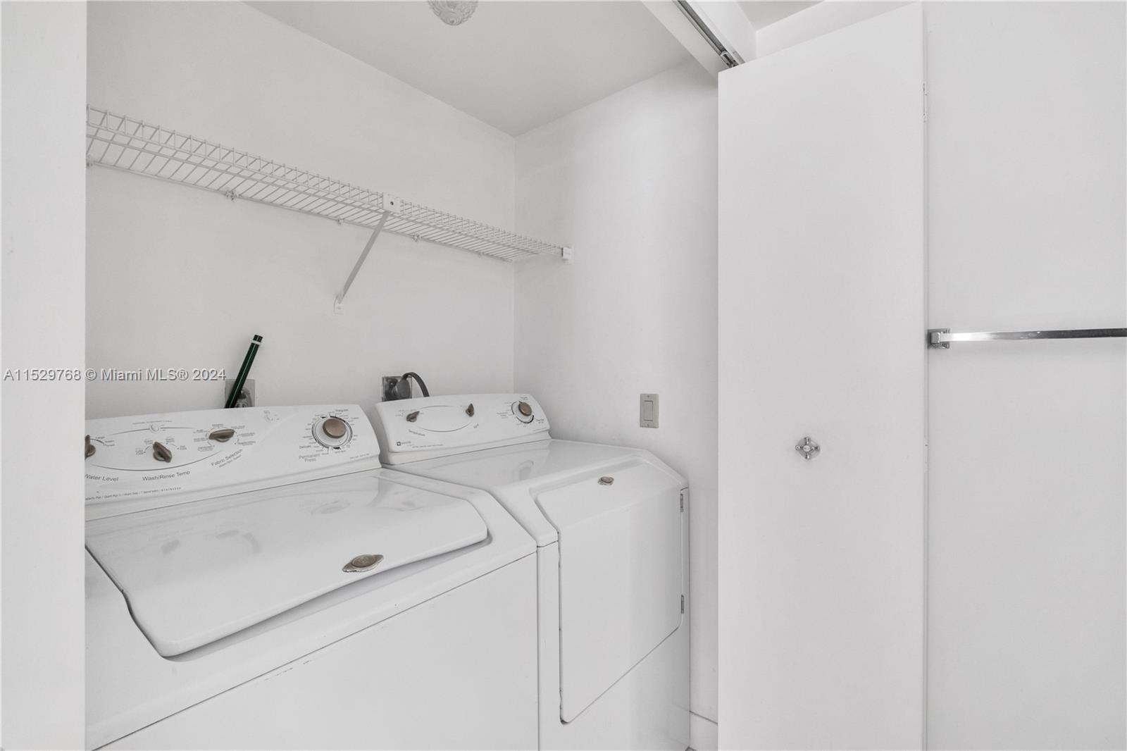 3610 Yacht Club Dr 911, Aventura, Florida 33180, 2 Bedrooms Bedrooms, ,2 BathroomsBathrooms,Residential,For Sale,3610 Yacht Club Dr 911,A11529768