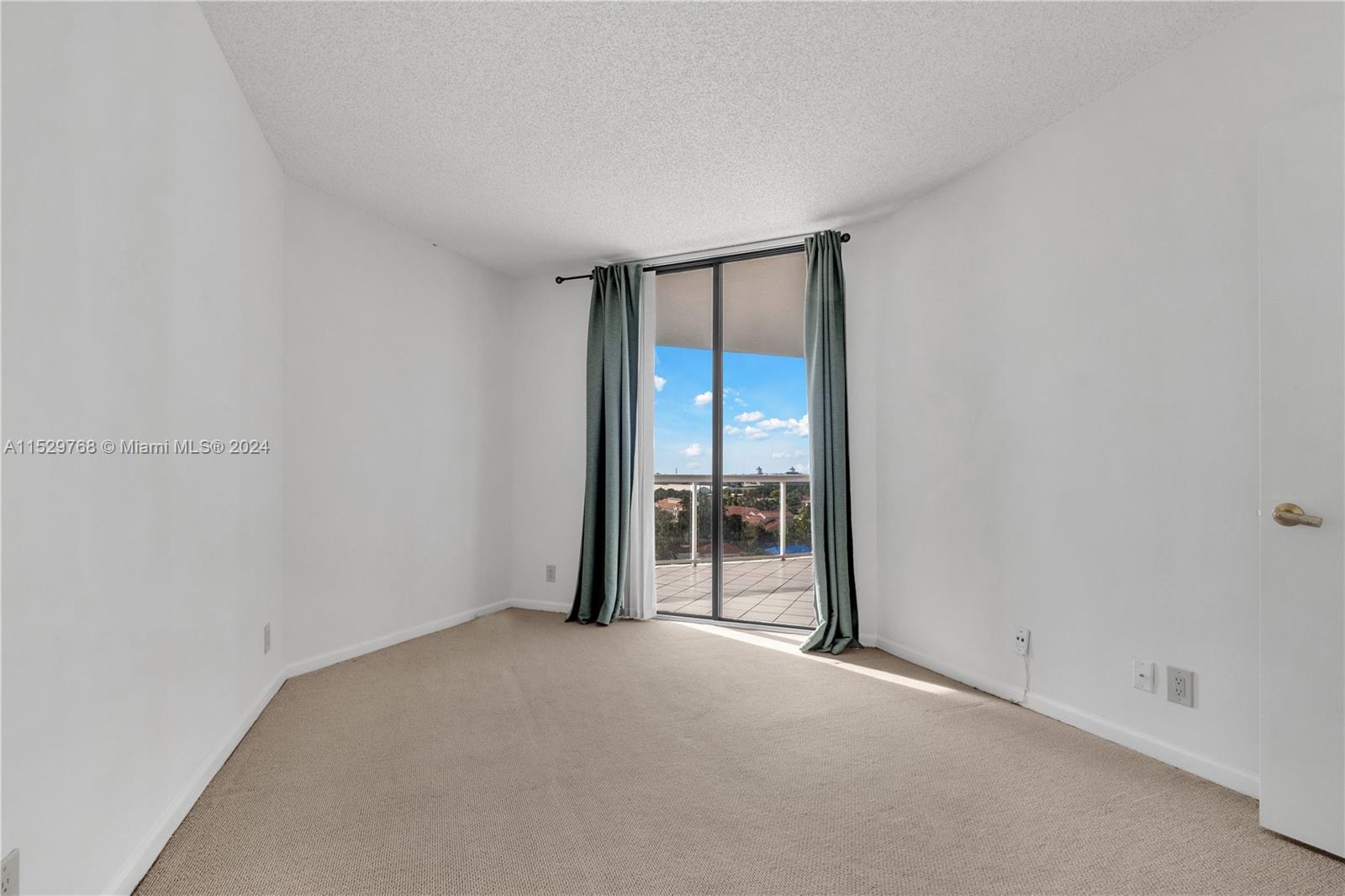 3610 Yacht Club Dr 911, Aventura, Florida 33180, 2 Bedrooms Bedrooms, ,2 BathroomsBathrooms,Residential,For Sale,3610 Yacht Club Dr 911,A11529768