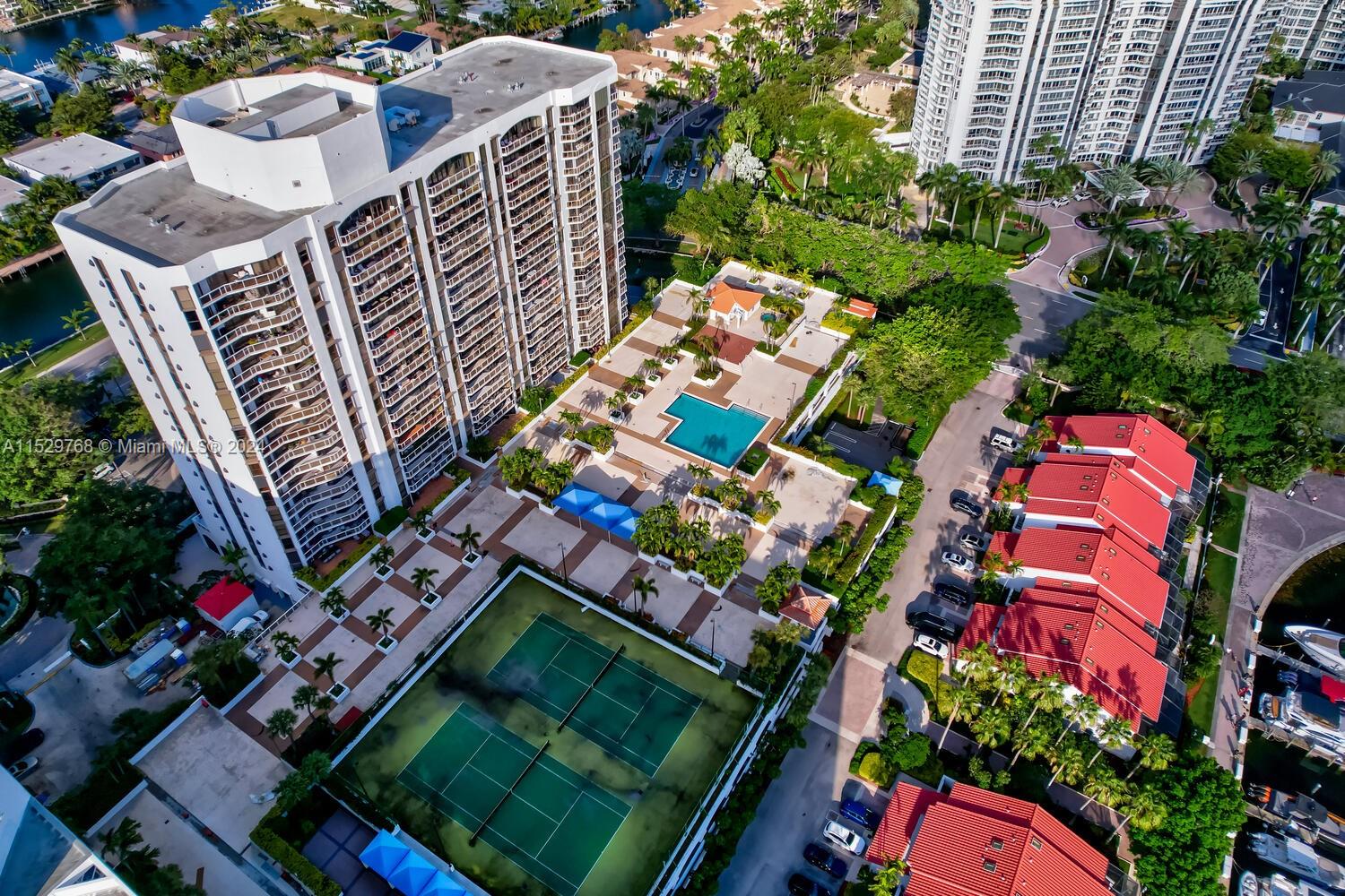 3610 Yacht Club Dr 911, Aventura, Florida 33180, 2 Bedrooms Bedrooms, ,2 BathroomsBathrooms,Residential,For Sale,3610 Yacht Club Dr 911,A11529768