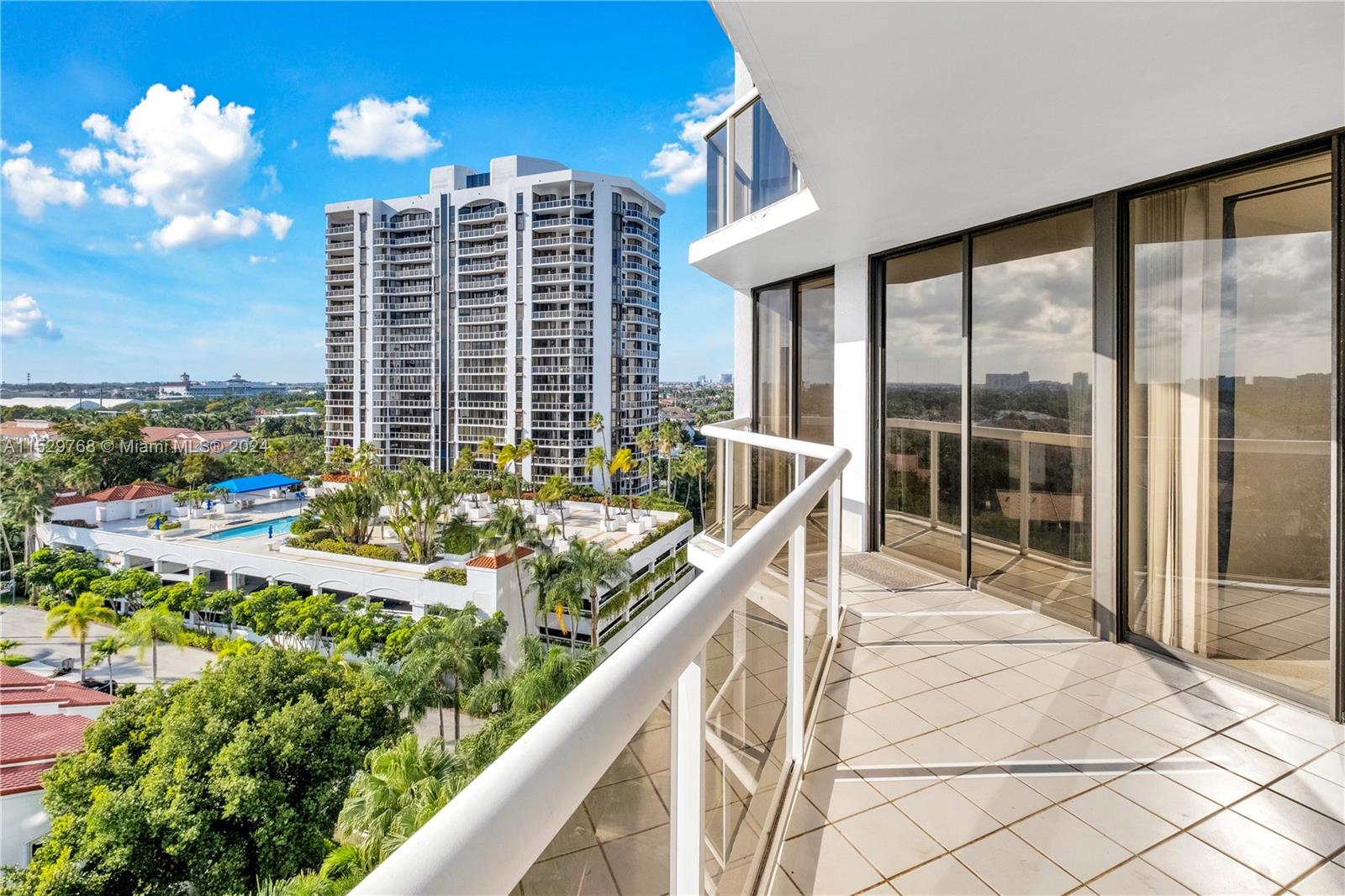 3610 Yacht Club Dr 911, Aventura, Florida 33180, 2 Bedrooms Bedrooms, ,2 BathroomsBathrooms,Residential,For Sale,3610 Yacht Club Dr 911,A11529768