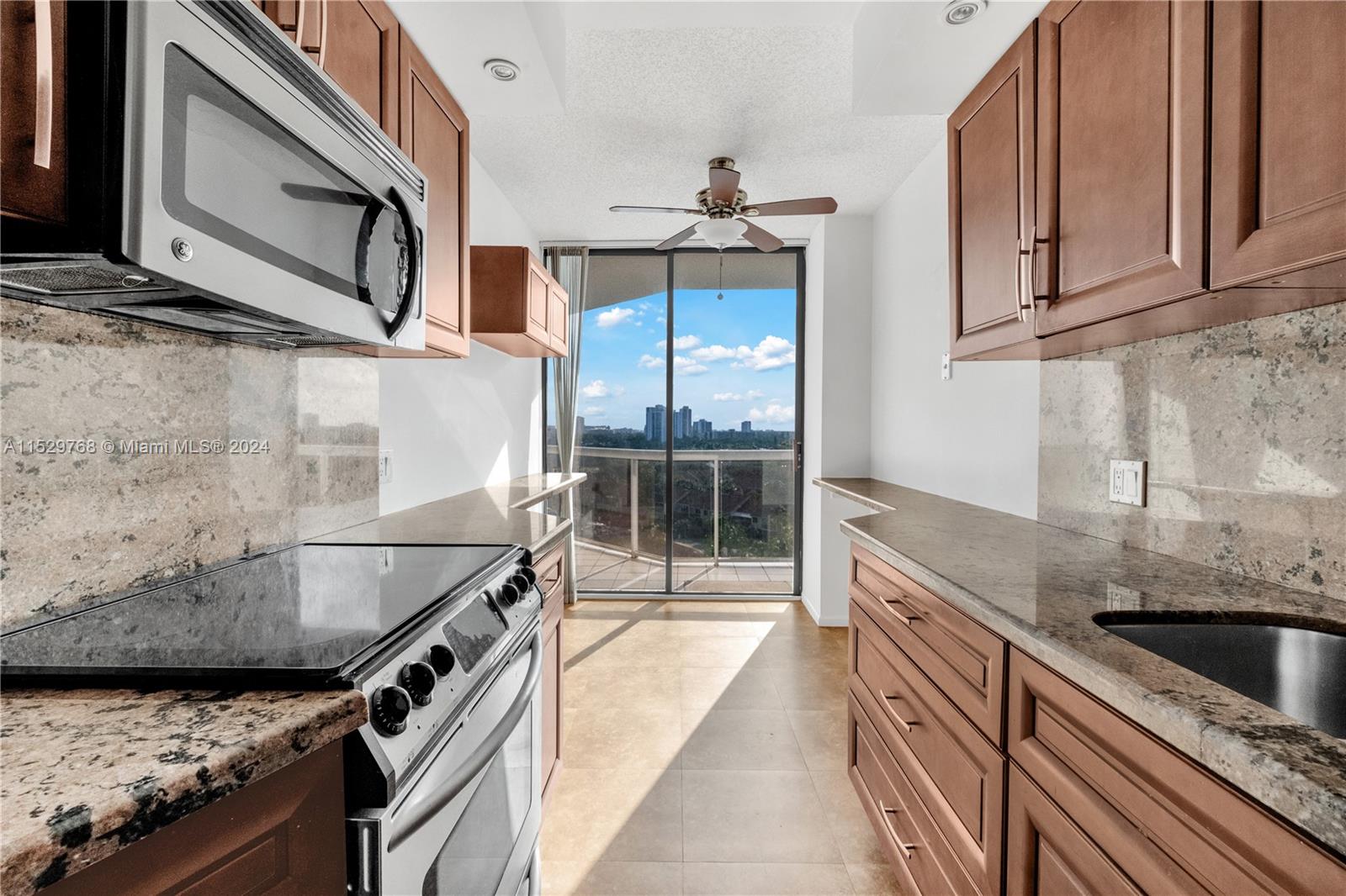 3610 Yacht Club Dr 911, Aventura, Florida 33180, 2 Bedrooms Bedrooms, ,2 BathroomsBathrooms,Residential,For Sale,3610 Yacht Club Dr 911,A11529768