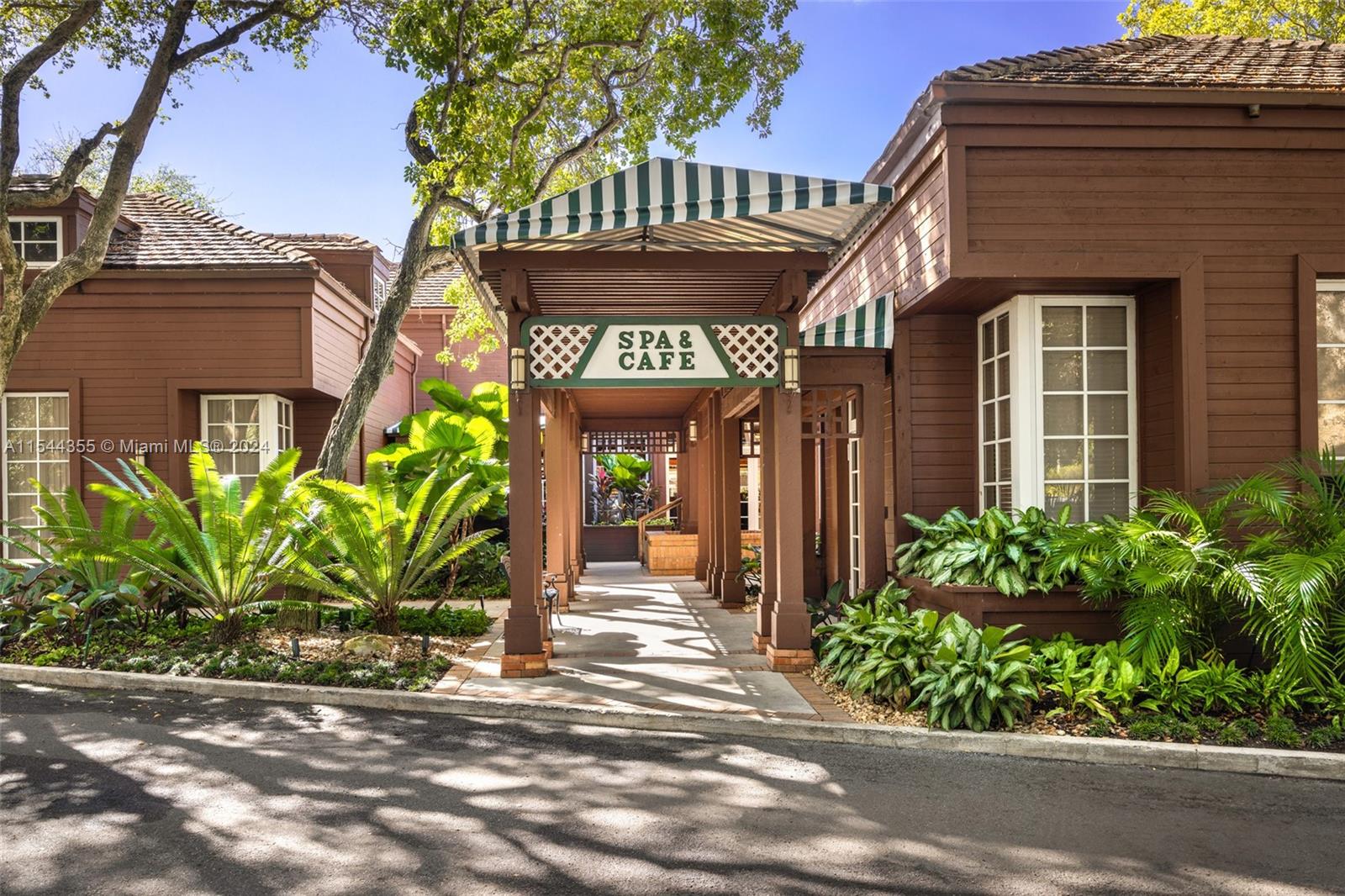 4000 Towerside Ter 1905, Miami, Florida 33138, 2 Bedrooms Bedrooms, ,2 BathroomsBathrooms,Residential,For Sale,4000 Towerside Ter 1905,A11544355