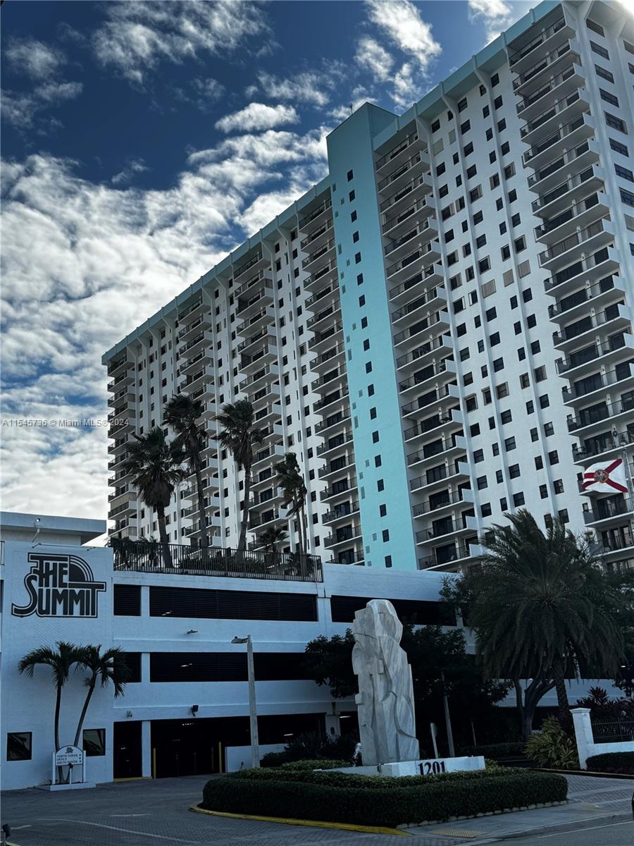 1201 S Ocean Dr 1602S, Hollywood, Florida 33019, 3 Bedrooms Bedrooms, ,2 BathroomsBathrooms,Residentiallease,For Rent,1201 S Ocean Dr 1602S,A11545736