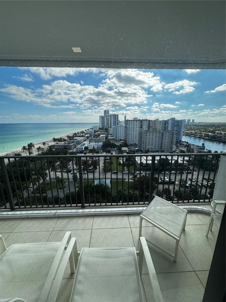 1201 S Ocean Dr 1602S, Hollywood, Florida 33019, 3 Bedrooms Bedrooms, ,2 BathroomsBathrooms,Residentiallease,For Rent,1201 S Ocean Dr 1602S,A11545736
