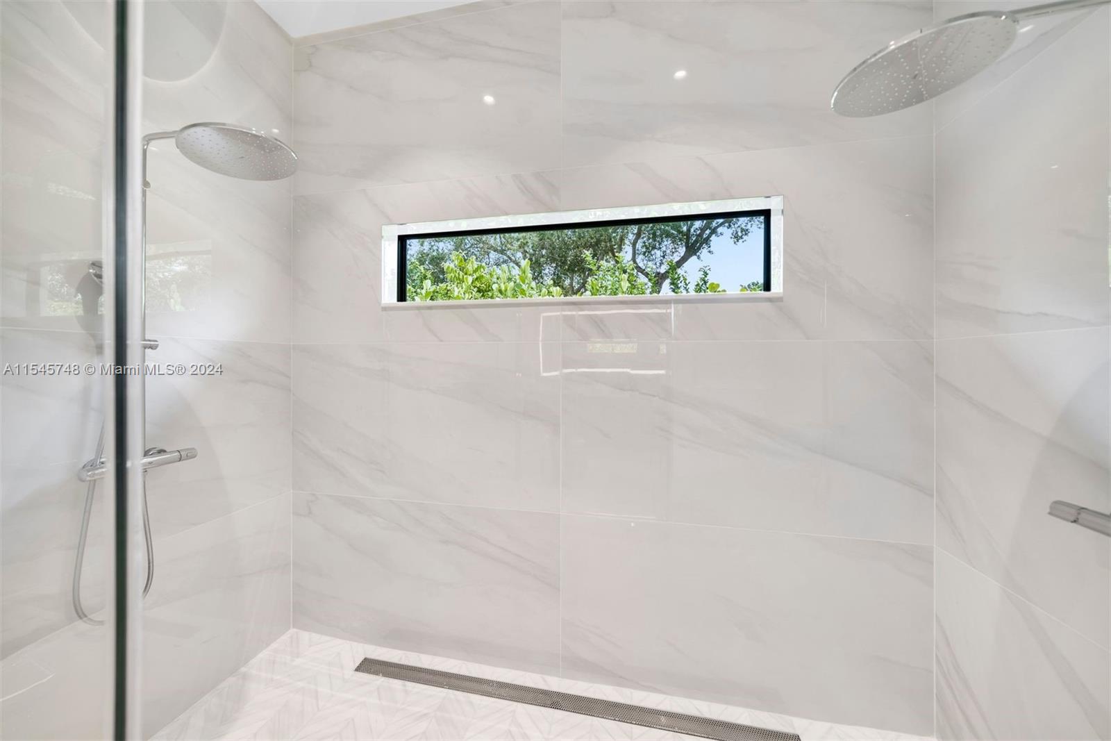 7501 80th St, Miami, FL, 33143 United States, 5 Bedrooms Bedrooms, ,5 BathroomsBathrooms,Residential,For Sale,80th St,A11545748