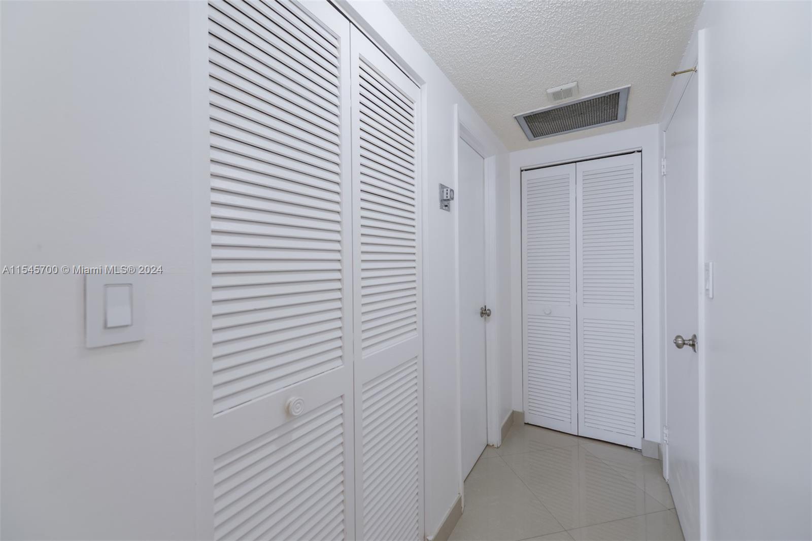 1985 S Ocean Dr 11K, Hallandale Beach, Florida 33009, 1 Bedroom Bedrooms, ,1 BathroomBathrooms,Residential,For Sale,1985 S Ocean Dr 11K,A11545700