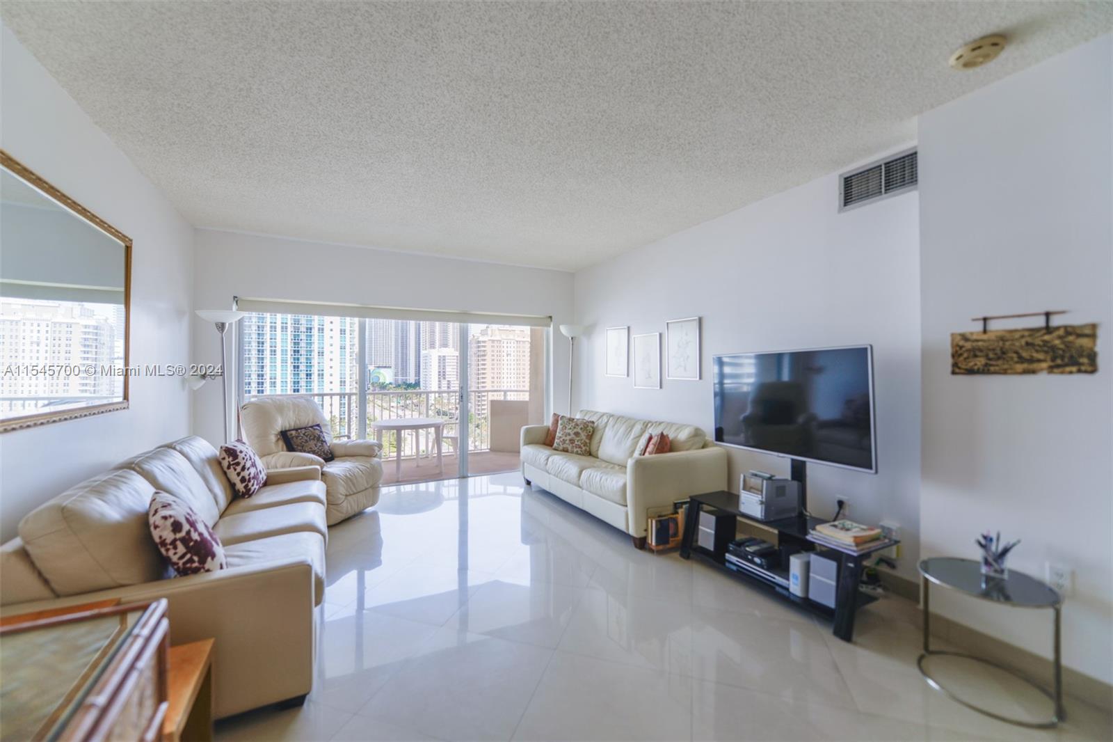 1985 S Ocean Dr 11K, Hallandale Beach, Florida 33009, 1 Bedroom Bedrooms, ,1 BathroomBathrooms,Residential,For Sale,1985 S Ocean Dr 11K,A11545700