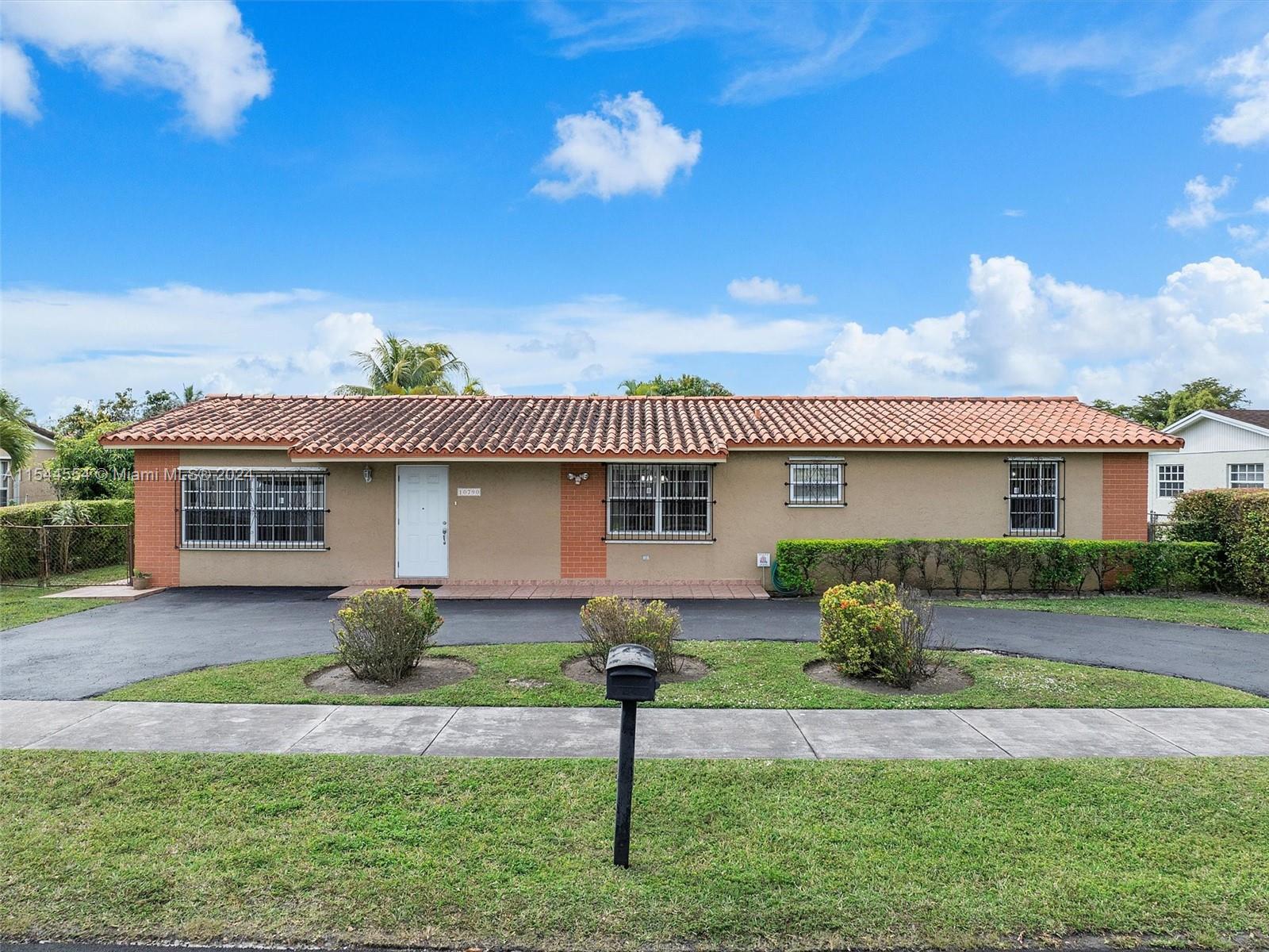 10790 SW 66th Dr  For Sale A11544554, FL