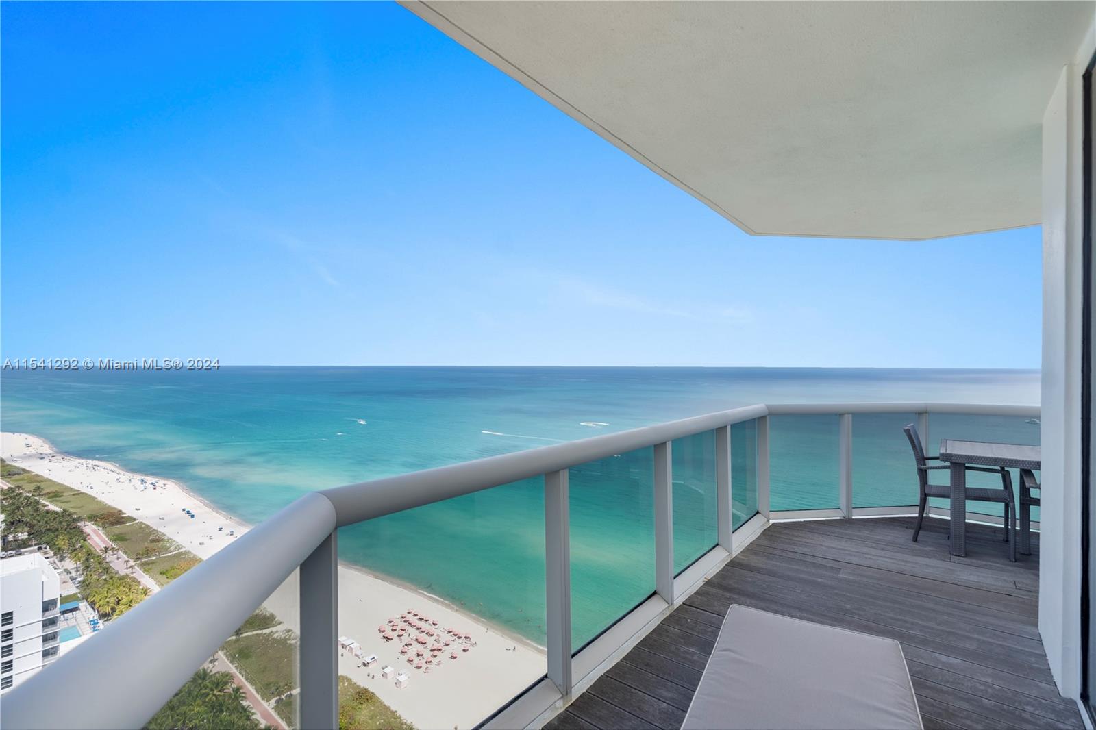 4779 COLLINS AV 3701, Miami Beach, Florida 33140, 3 Bedrooms Bedrooms, ,3 BathroomsBathrooms,Residentiallease,For Rent,4779 COLLINS AV 3701,A11541292