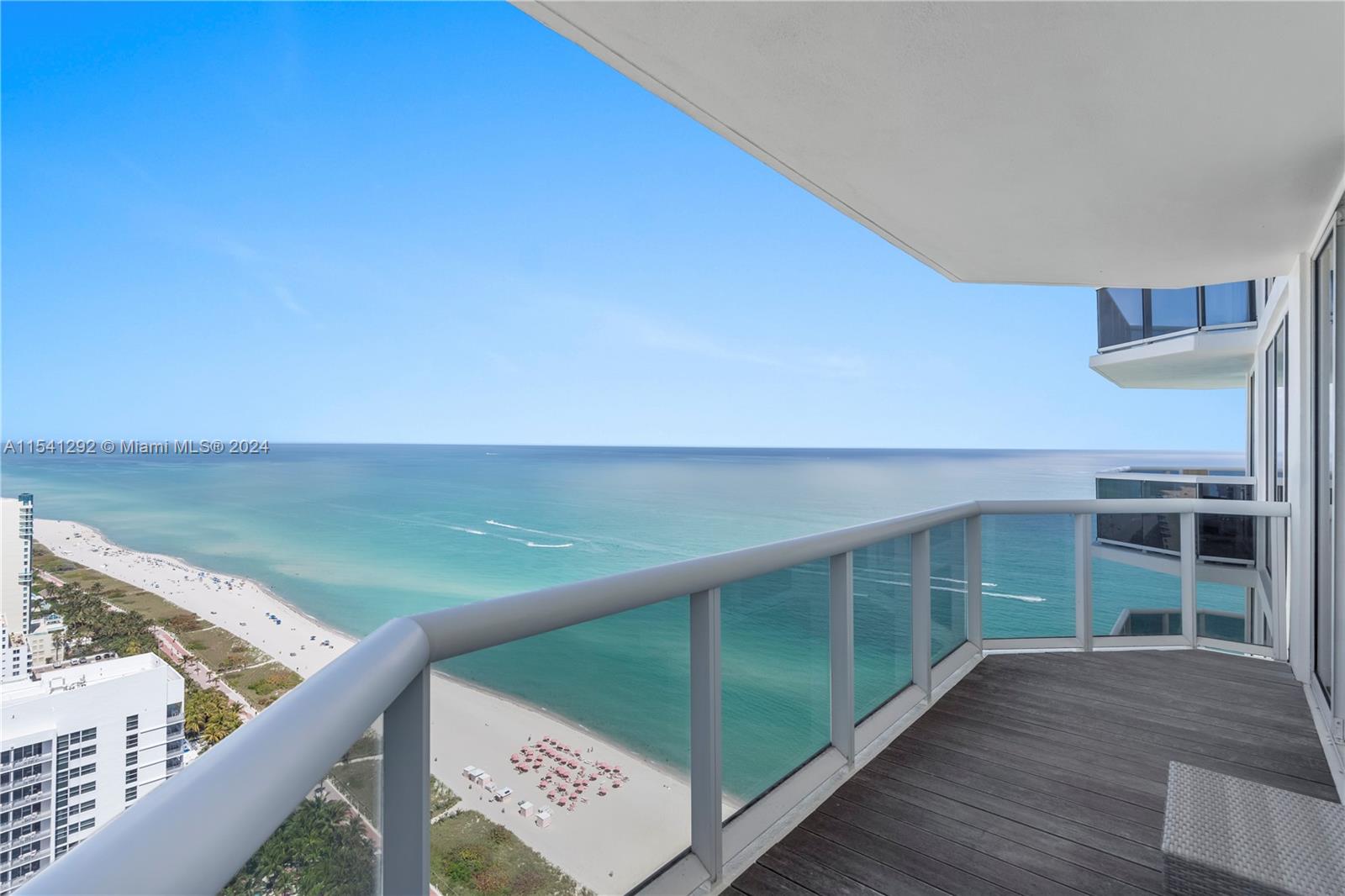 4779 COLLINS AV 3701, Miami Beach, Florida 33140, 3 Bedrooms Bedrooms, ,3 BathroomsBathrooms,Residentiallease,For Rent,4779 COLLINS AV 3701,A11541292