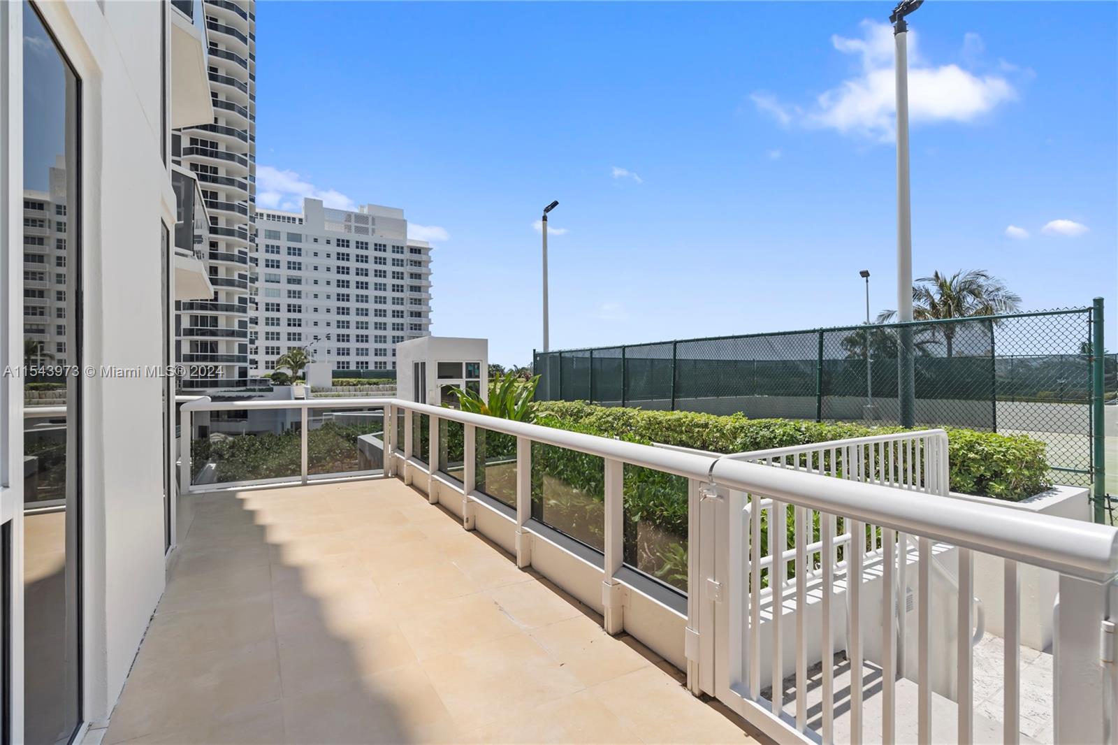 4779 Collins Ave 505, Miami Beach, Florida 33140, 2 Bedrooms Bedrooms, ,2 BathroomsBathrooms,Residentiallease,For Rent,4779 Collins Ave 505,A11543973